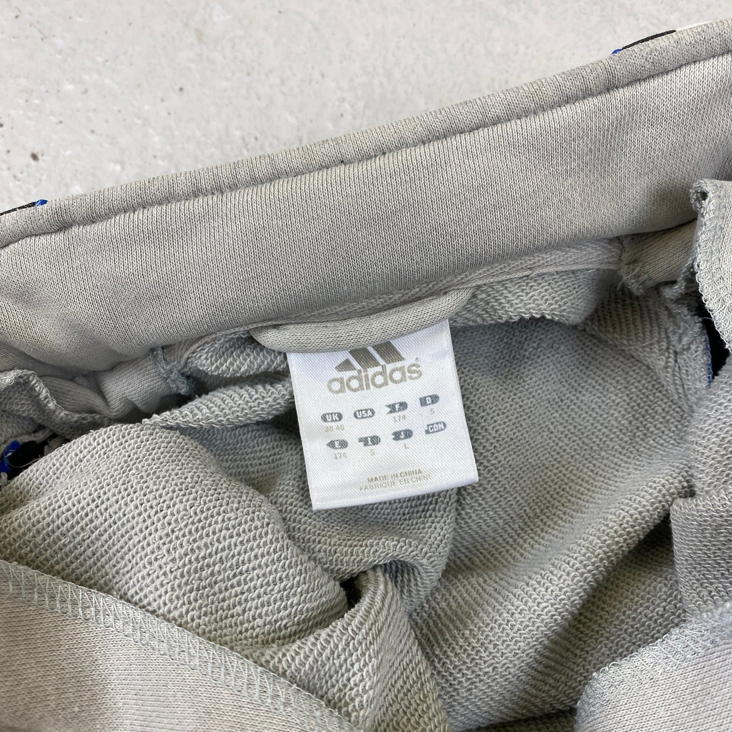 Adidas 1/4 zip sweater (M-L)