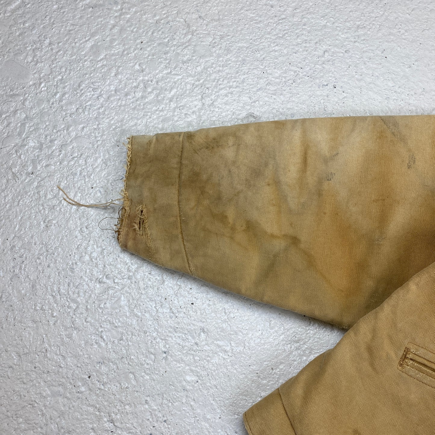 Carhartt RARE distressed detroit jacket (M)