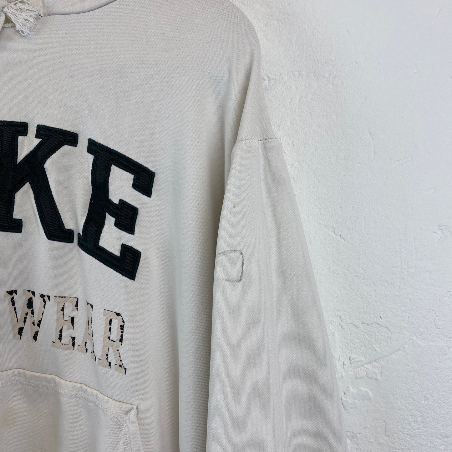 Nike RARE Sportswear heavyweight embroidered hoodie (M-L)