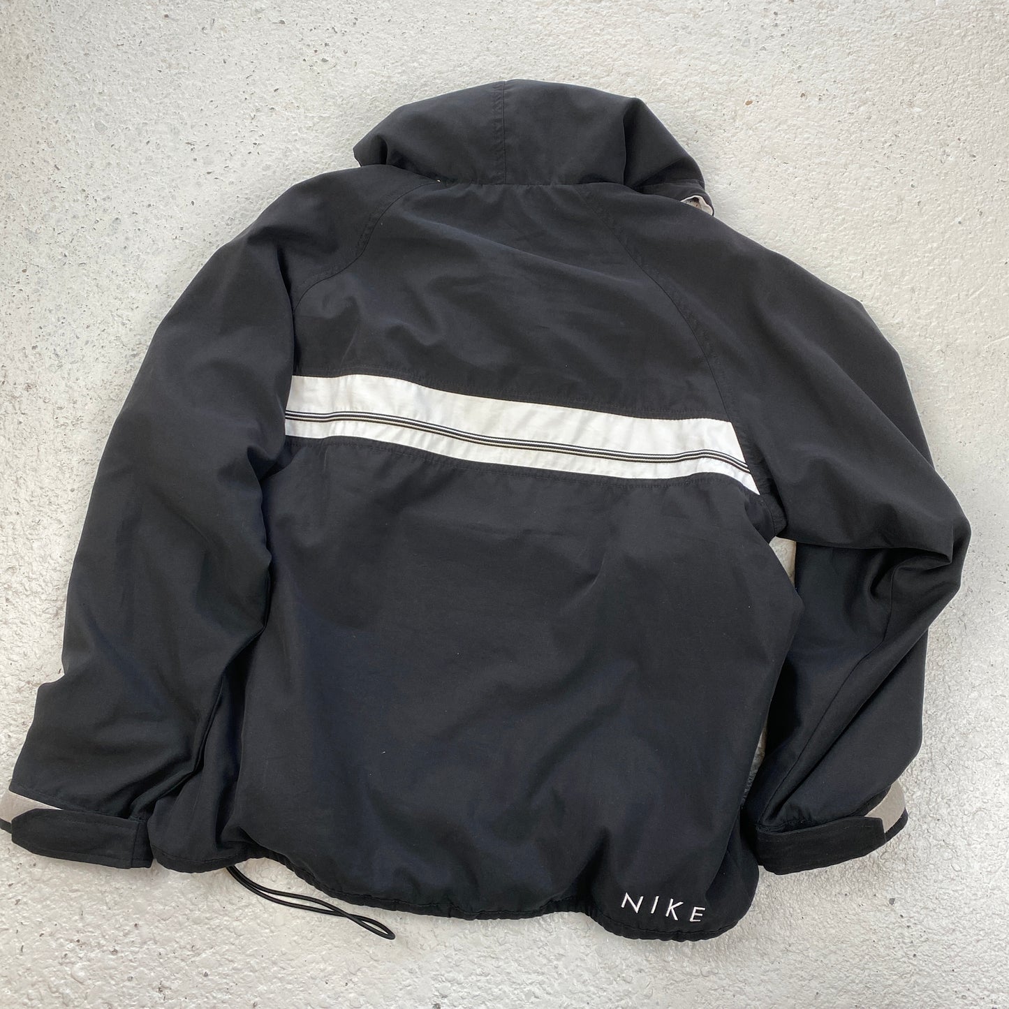 Nike RARE 1/4 zip windbreaker (M)