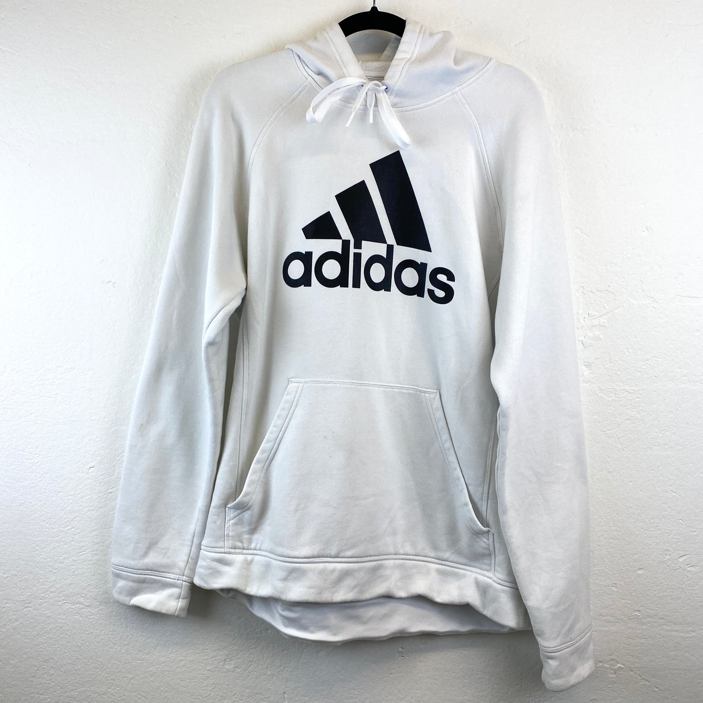 Adidas hoodie (L)