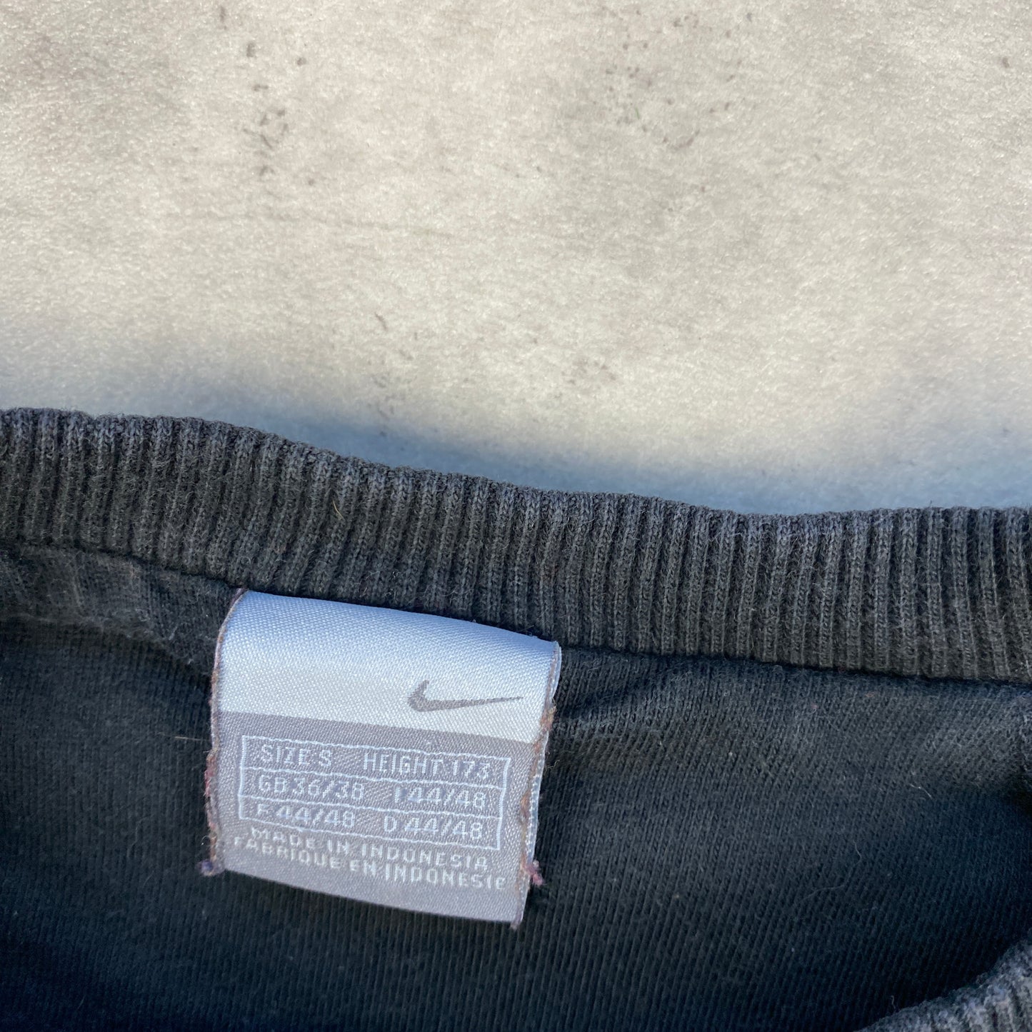 Nike heavyweight sweater (S)