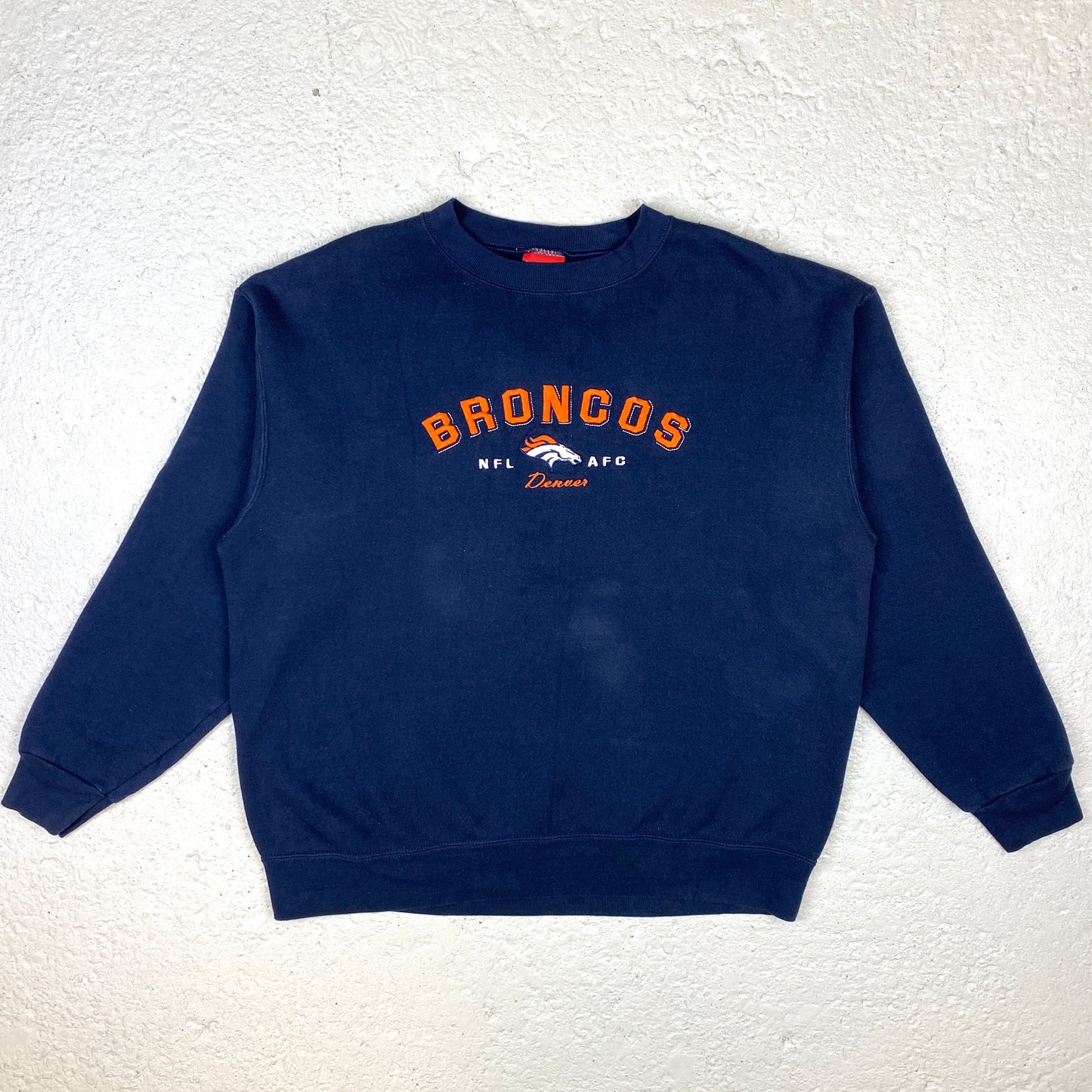 Denver Broncos heavyweight embroidered sweater (L)
