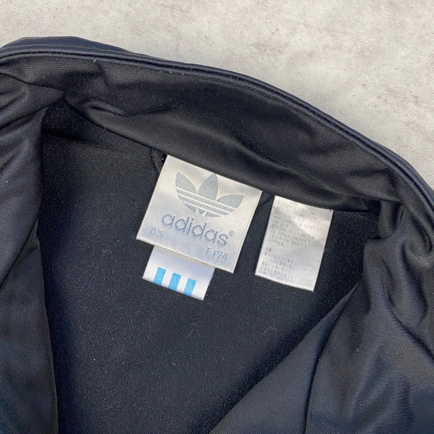 Adidas track jacket (M)