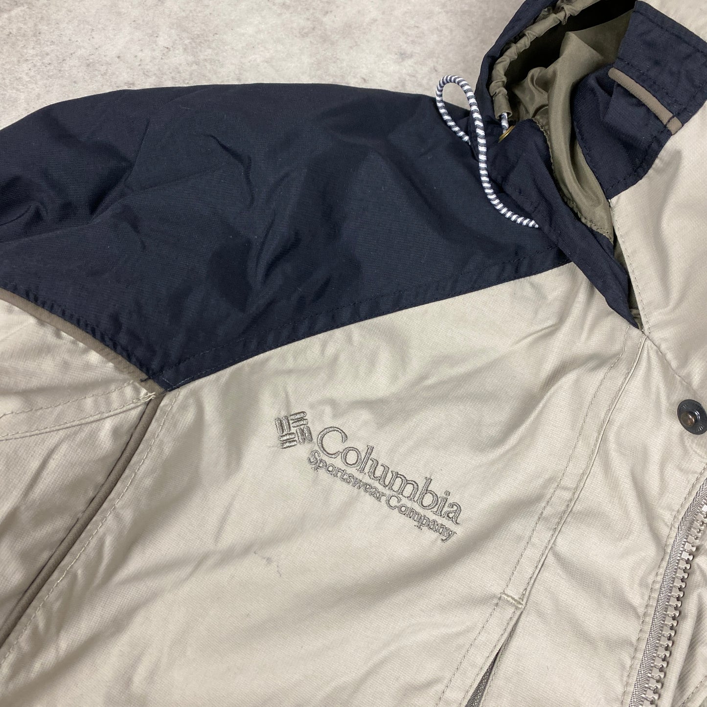 Columbia jacket (L)