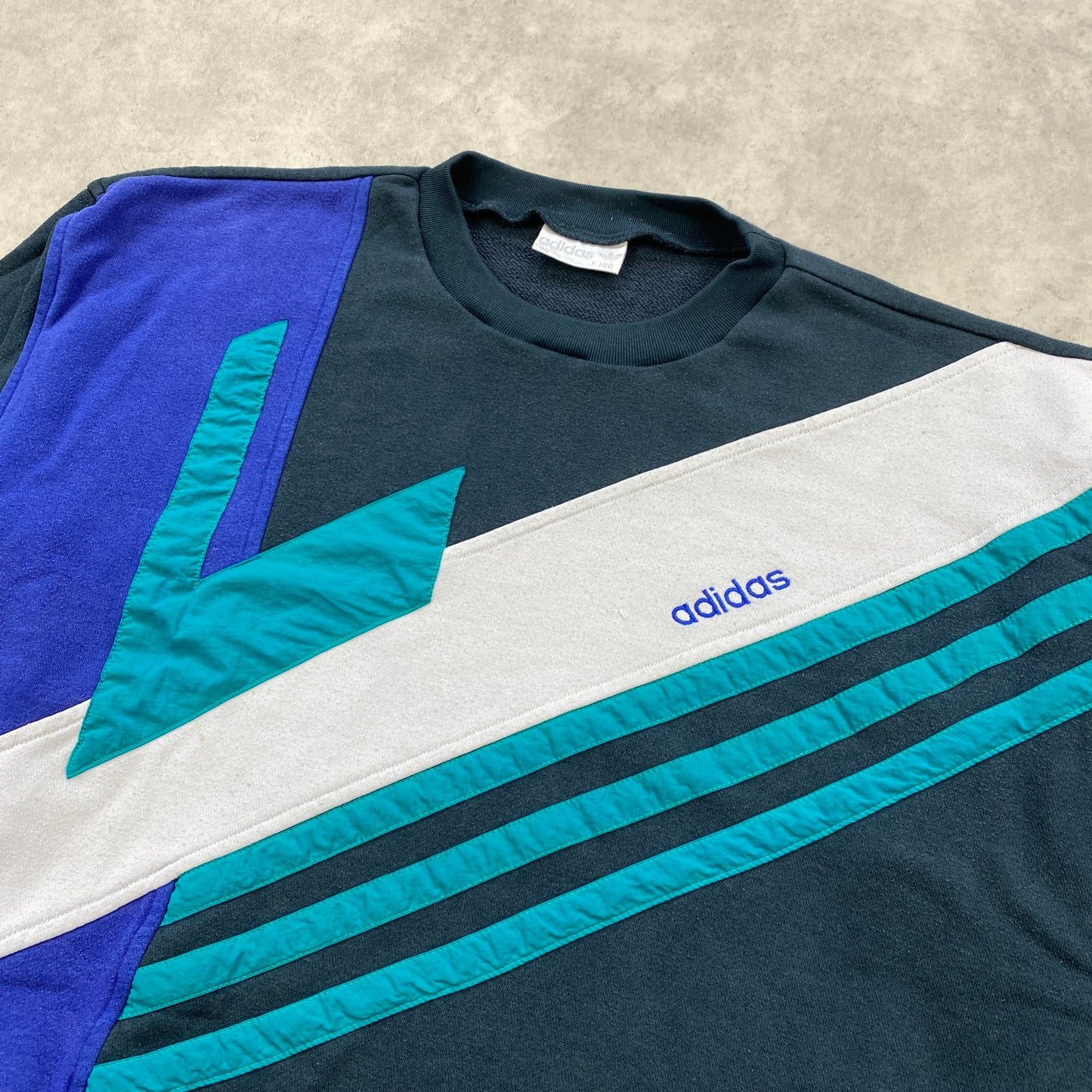 Adidas RARE sweater (S)