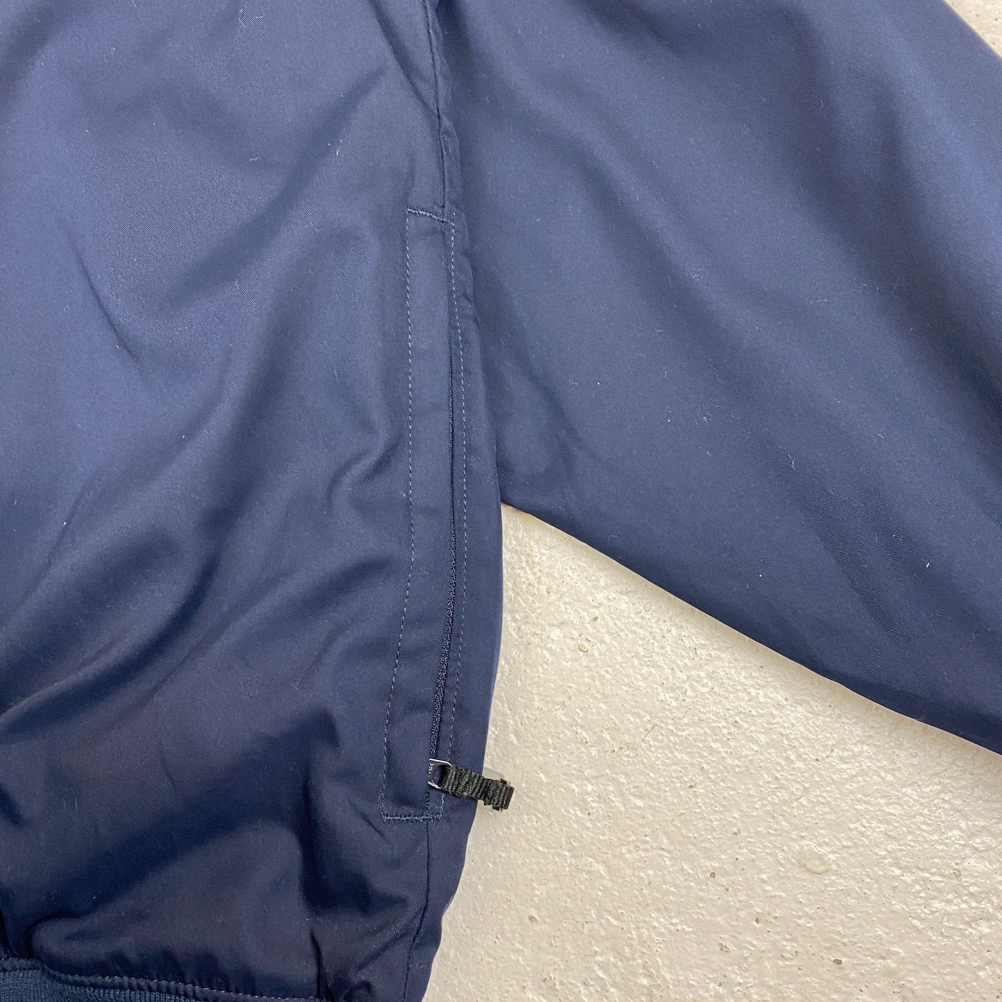 Adidas heavyweight windbreaker (L)