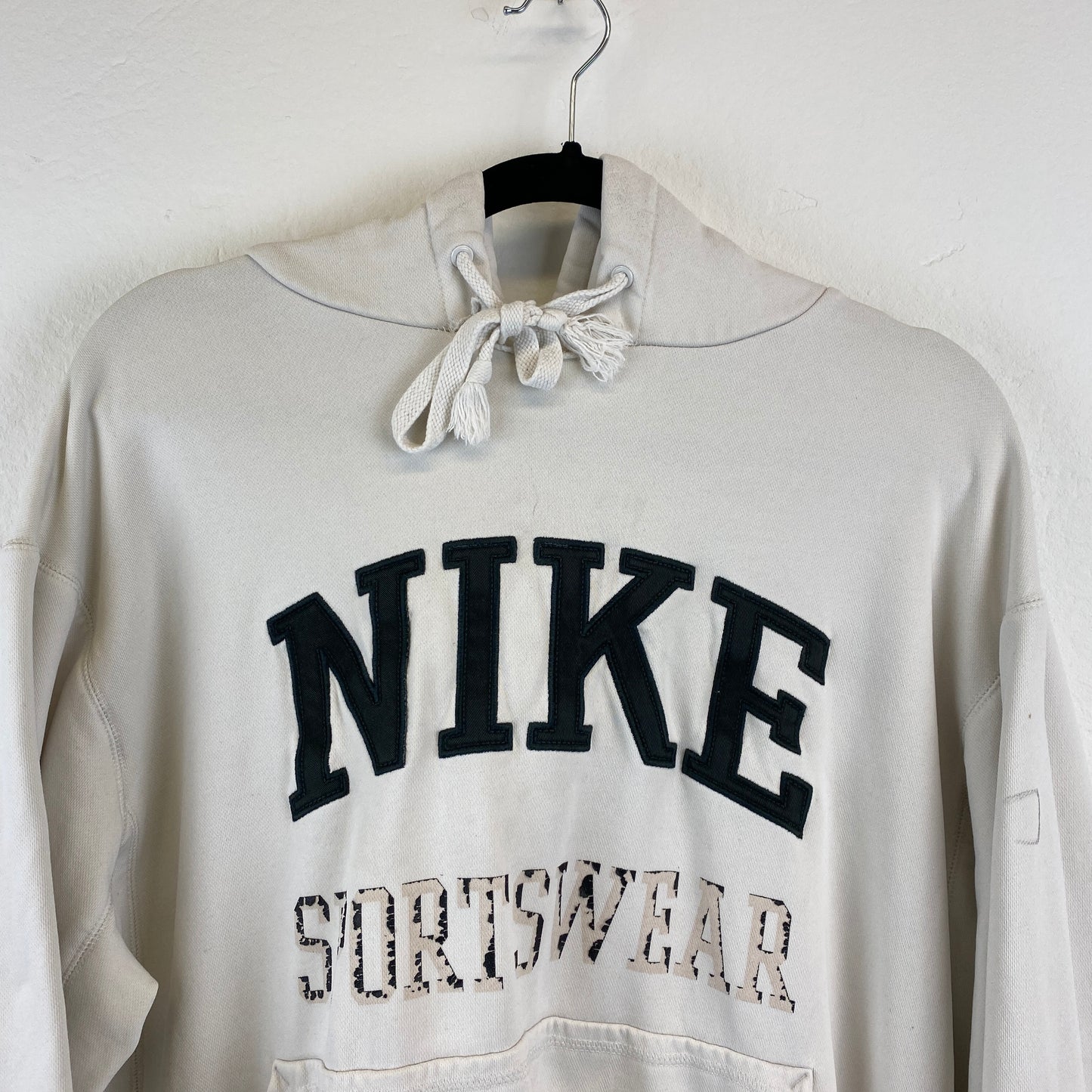 Nike RARE Sportswear heavyweight embroidered hoodie (M-L)