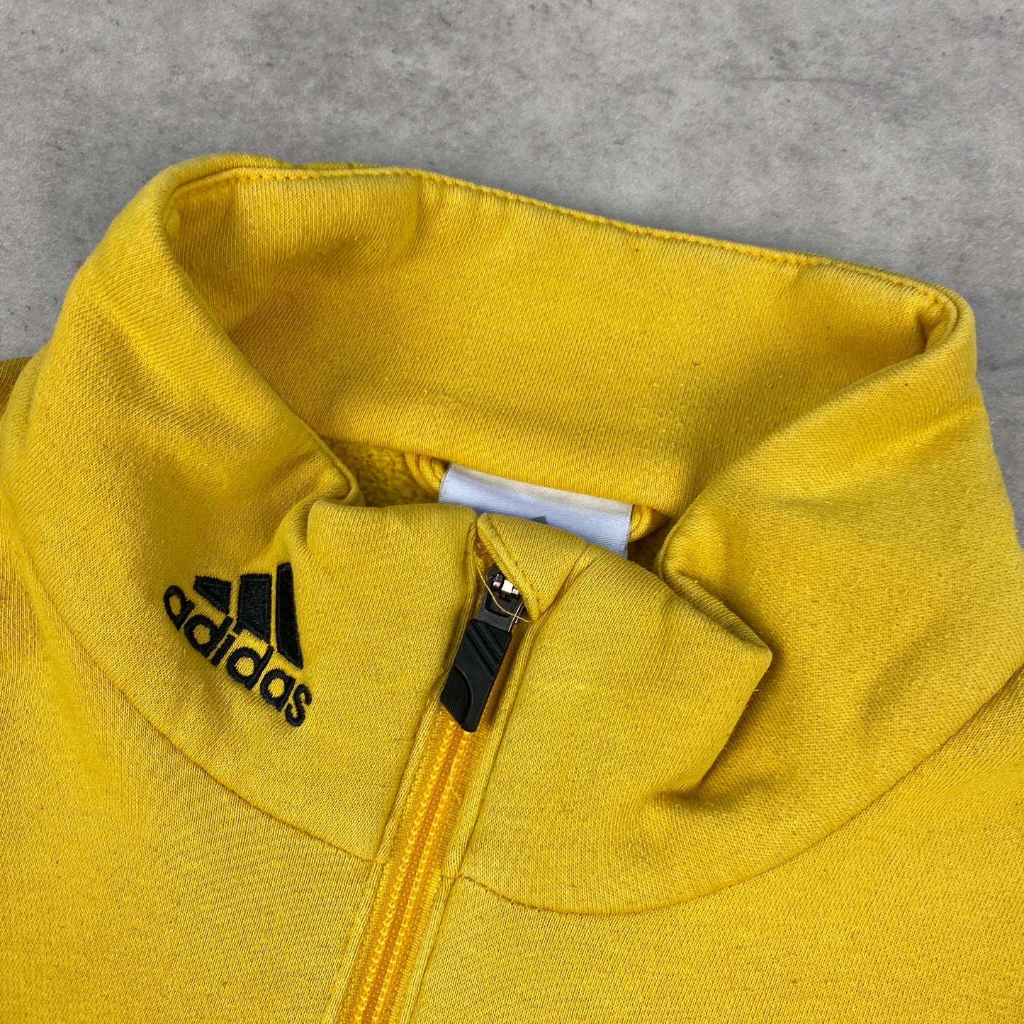 Adidas 1/4 zip sweater (M)