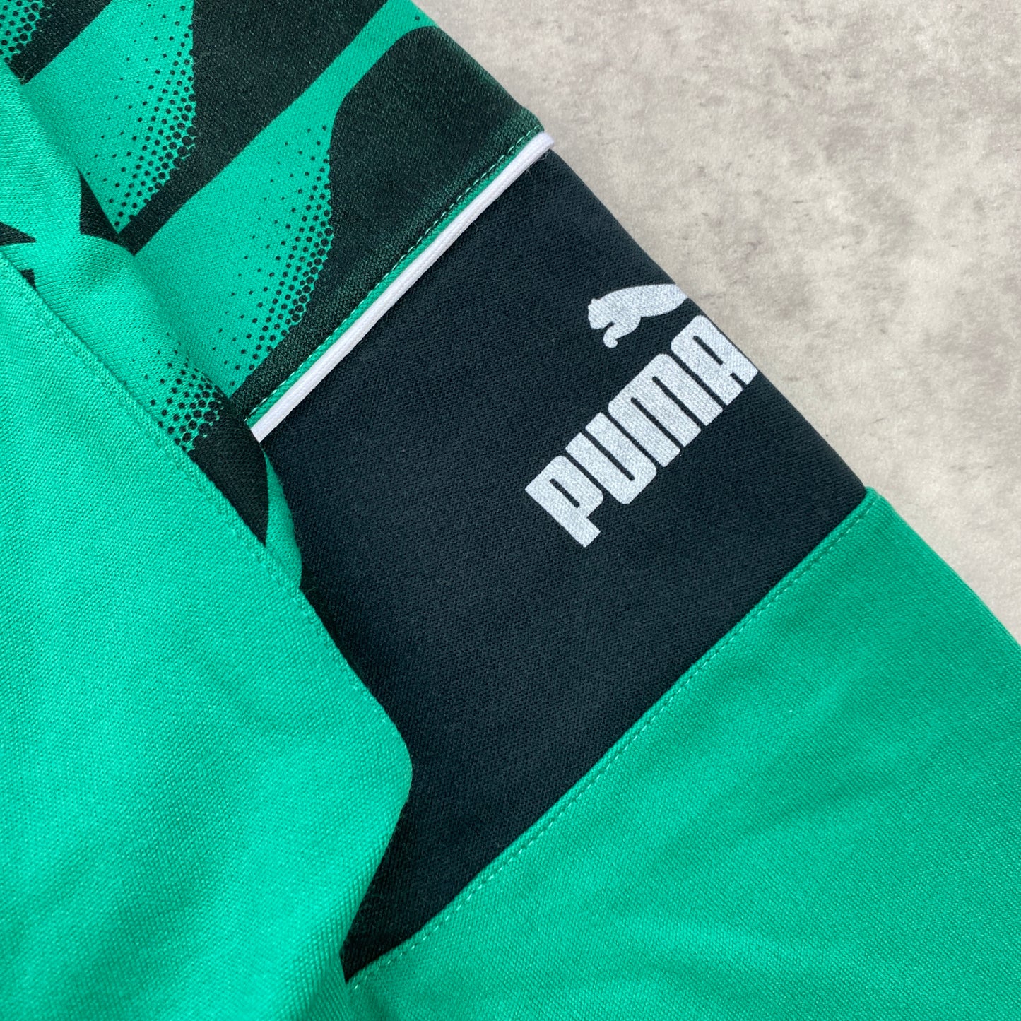 Puma RARE track jacket (L)