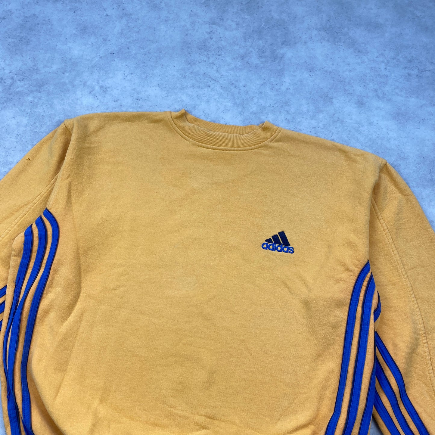 Adidas RARE heavyweight sweater (L)