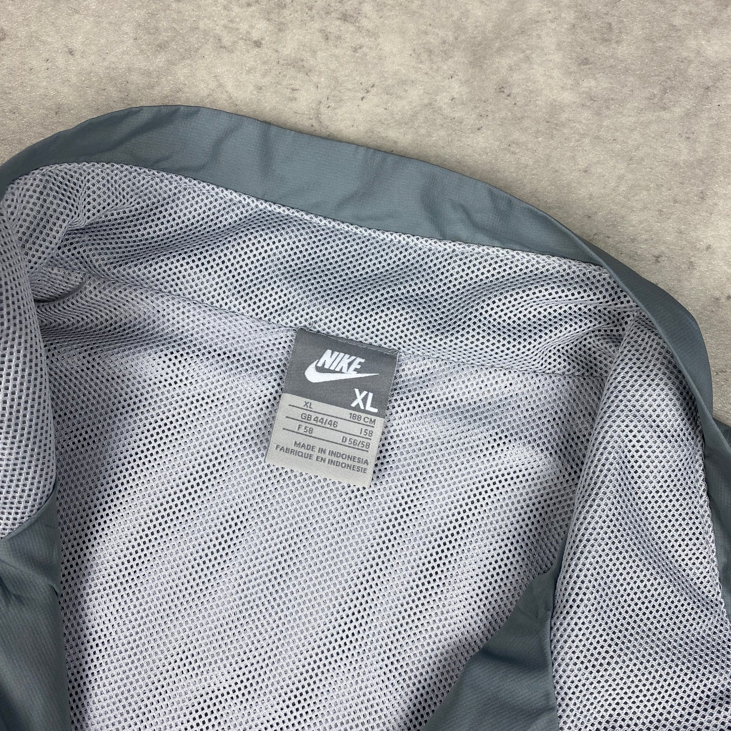Nike RARE Shox track jacket (L-XL)