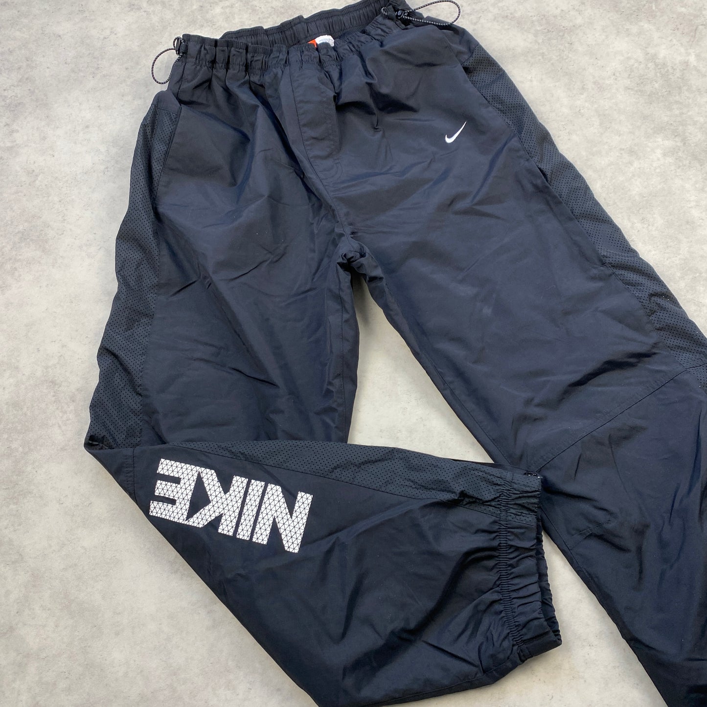 Nike track pants (L)