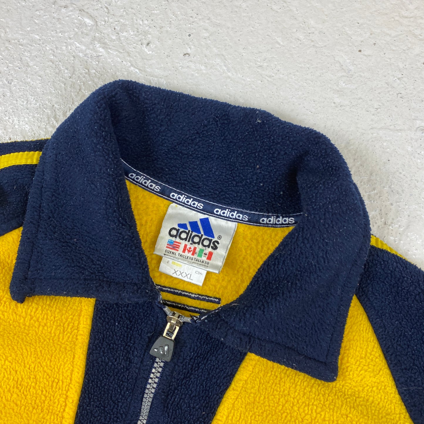 Adidas RARE fleece 1/4 zip sweater (M-L)