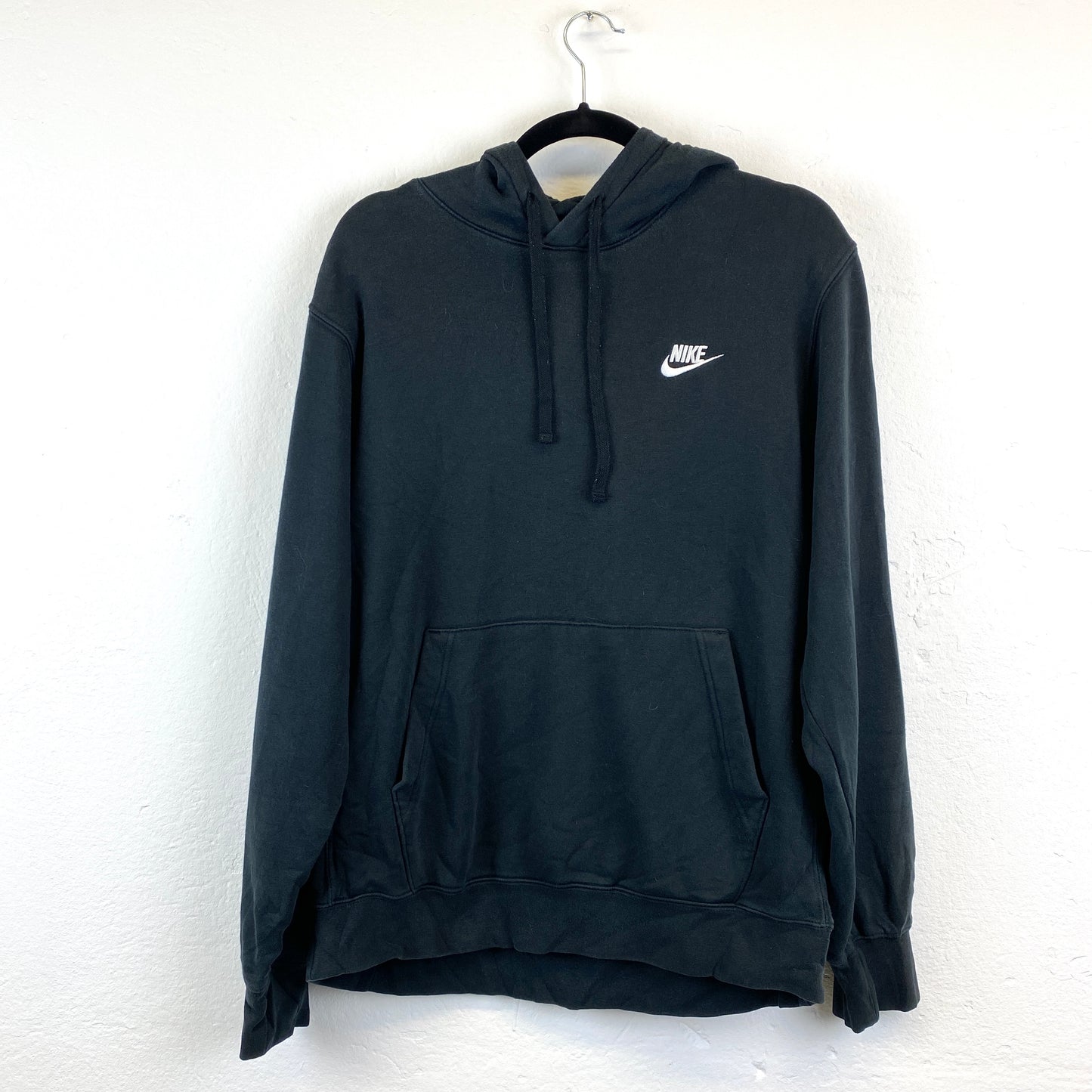 Nike embroidered hoodie (S-M)