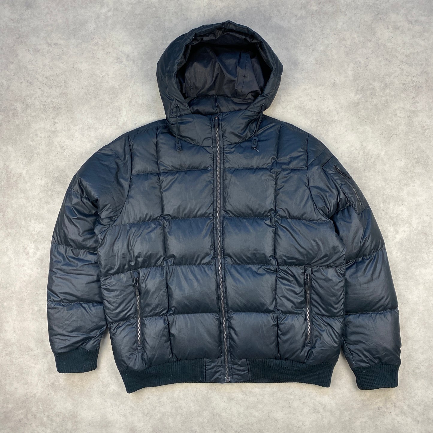 Nike puffer jacket (L-XL)