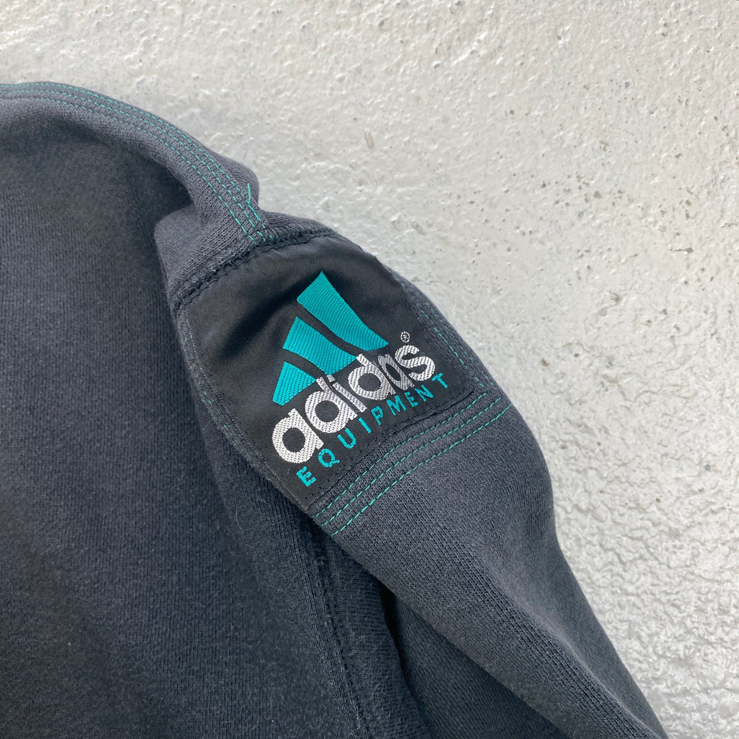 Adidas Equipment RARE heavyweight sweater (S-M)