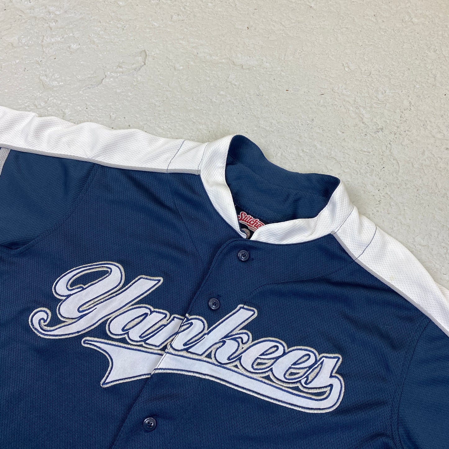 New York Yankees embroidered jersey shirt (XS-S)