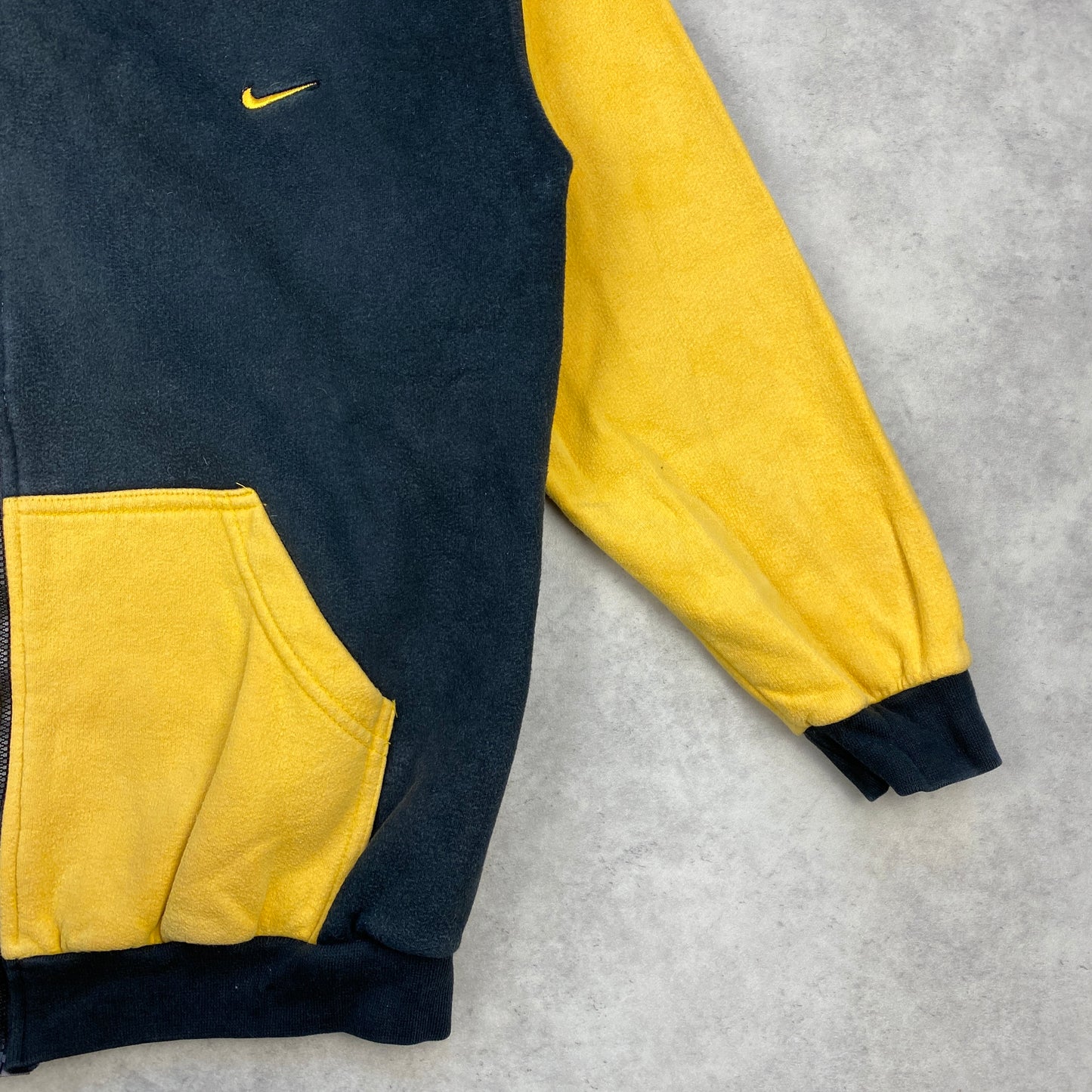 Nike RARE zip hoodie (XS-S)