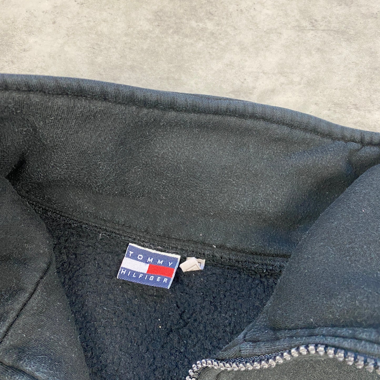Tommy Hilfiger RARE 1/4 zip heavyweight sweater (L)