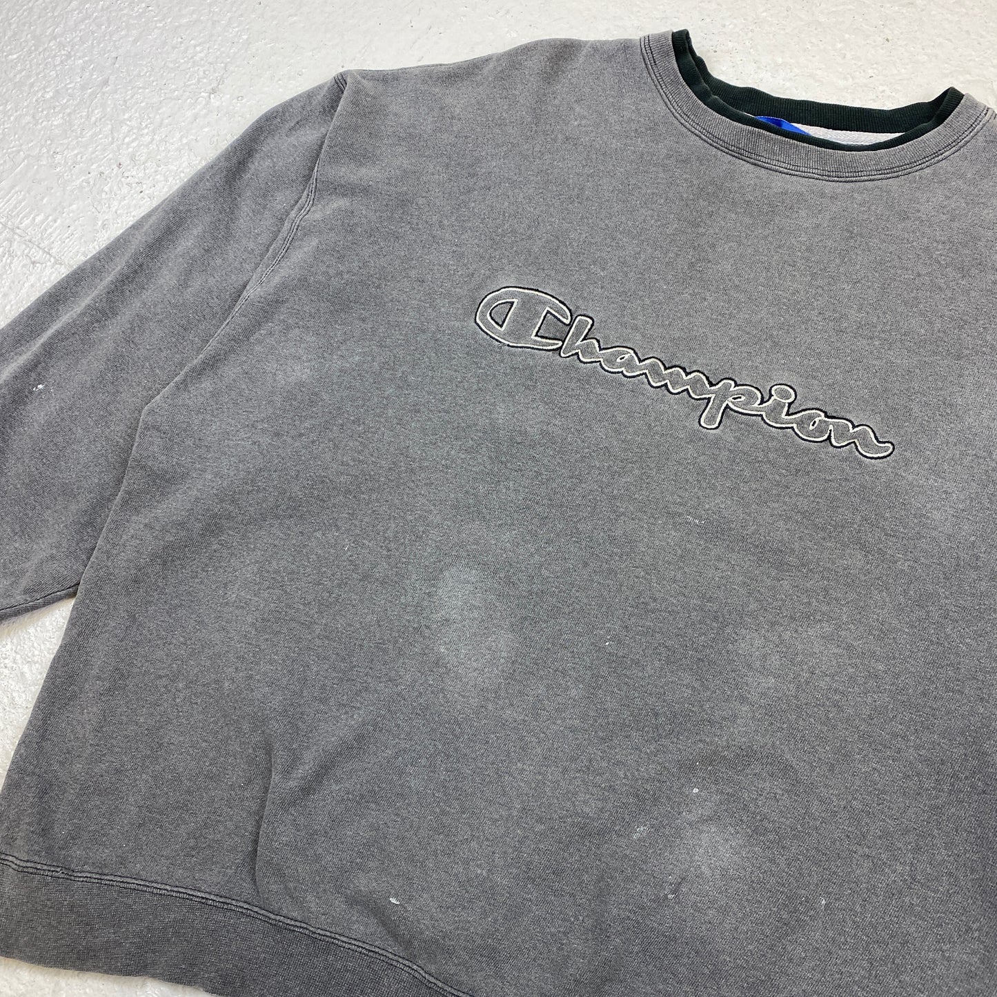 Champion washed heavyweight sweater (XL)