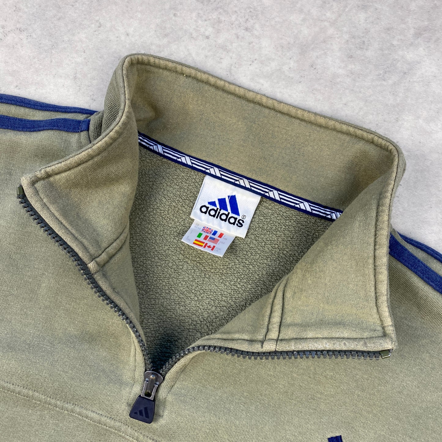 Adidas heavyweight 1/4 zip sweater (L)