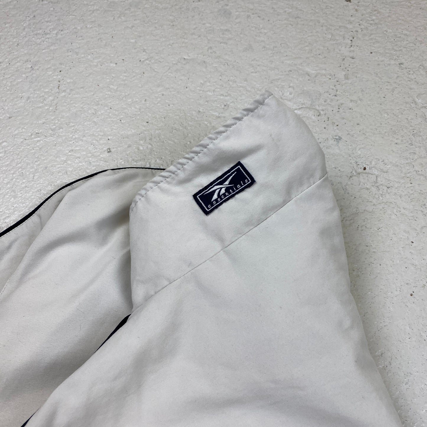 Reebok track jacket (M-L)
