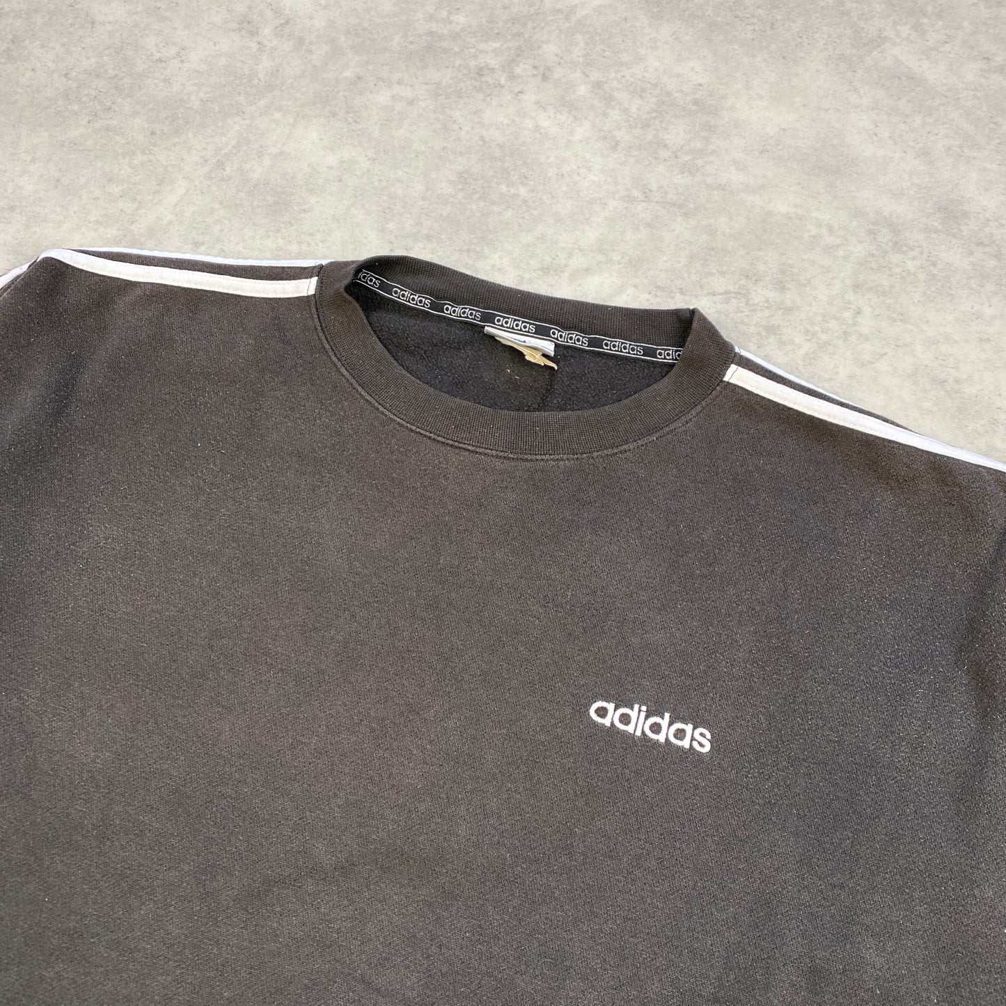 Adidas heavyweight sweater (L)