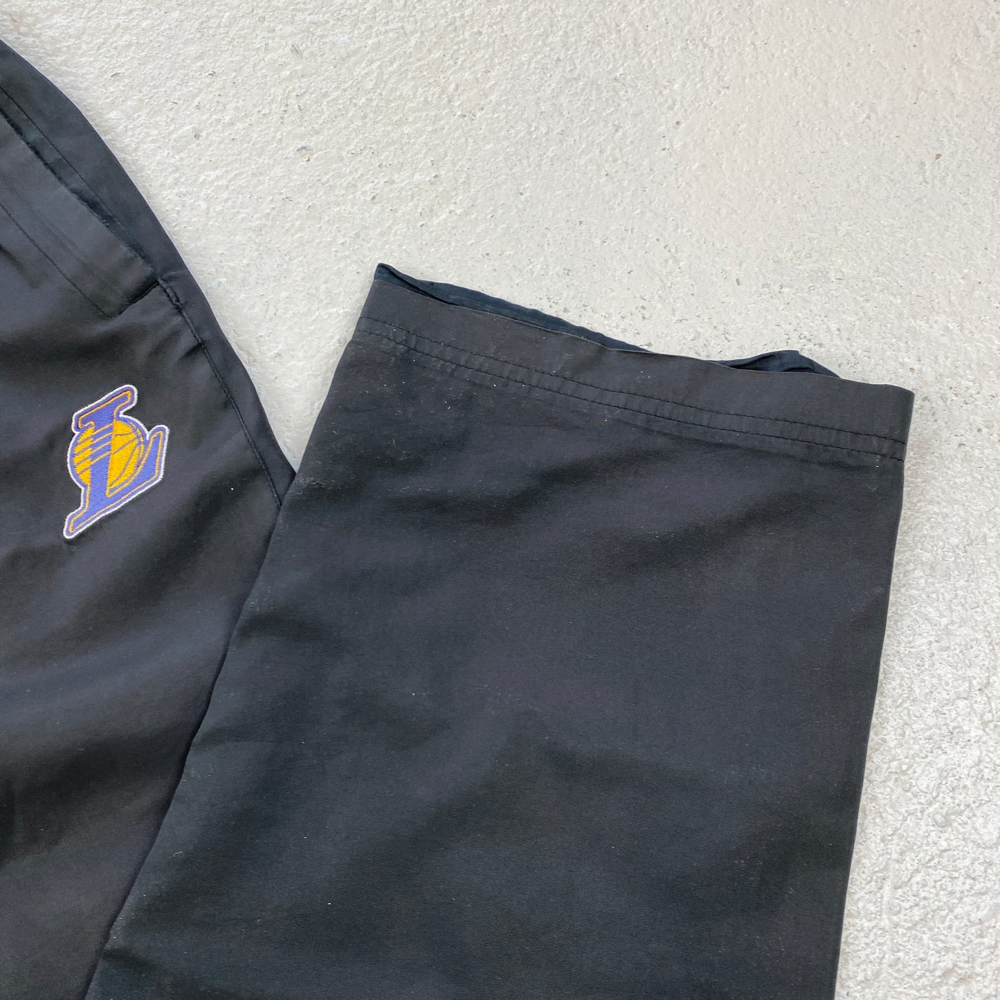 Adidas Lakers RARE track pants (M-L)