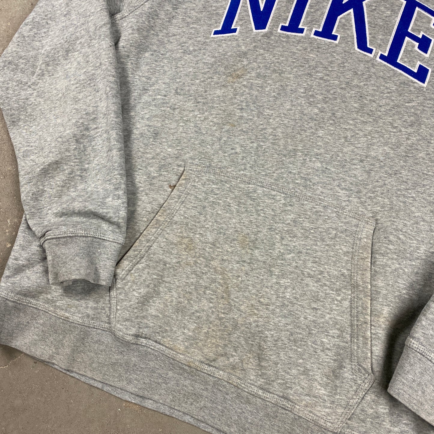 Nike RARE embroidered hoodie (XL-XXL)