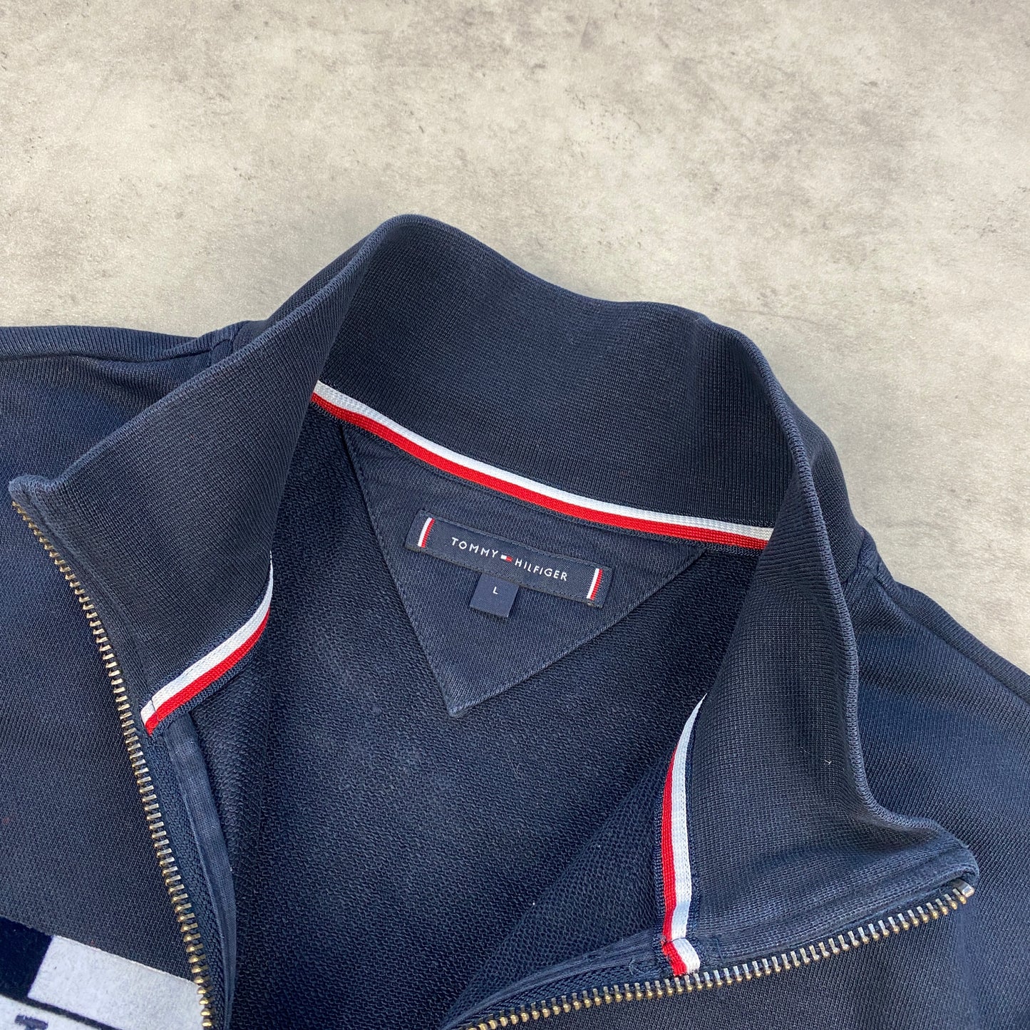 Tommy Hilfiger zip sweater (M-L)