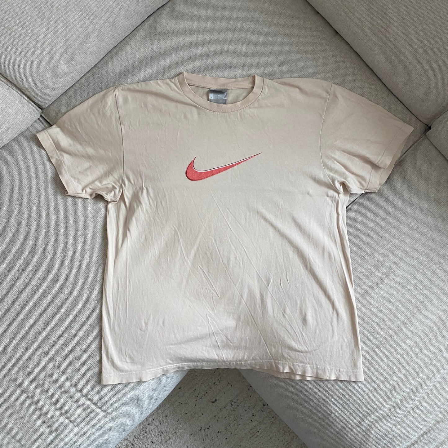 Nike heavyweight tee (M-L)