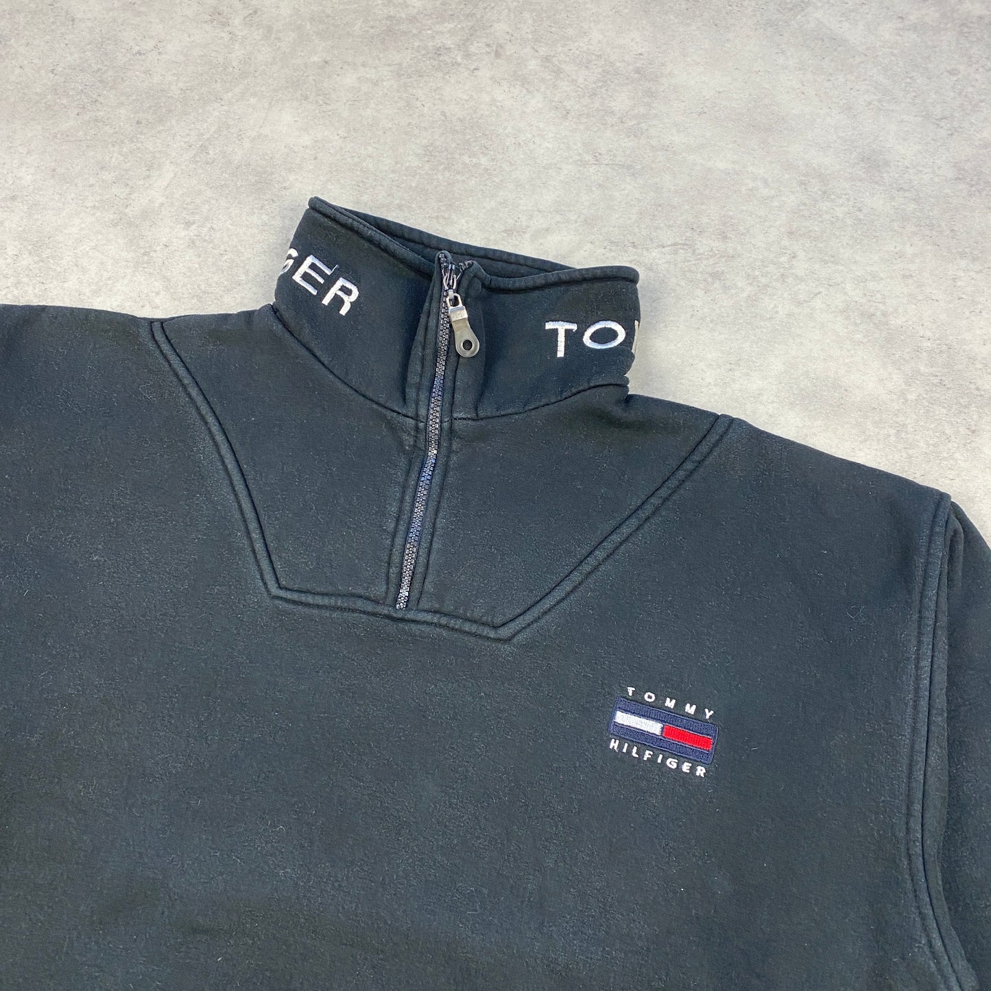 Tommy Hilfiger RARE 1/4 zip heavyweight sweater (L)