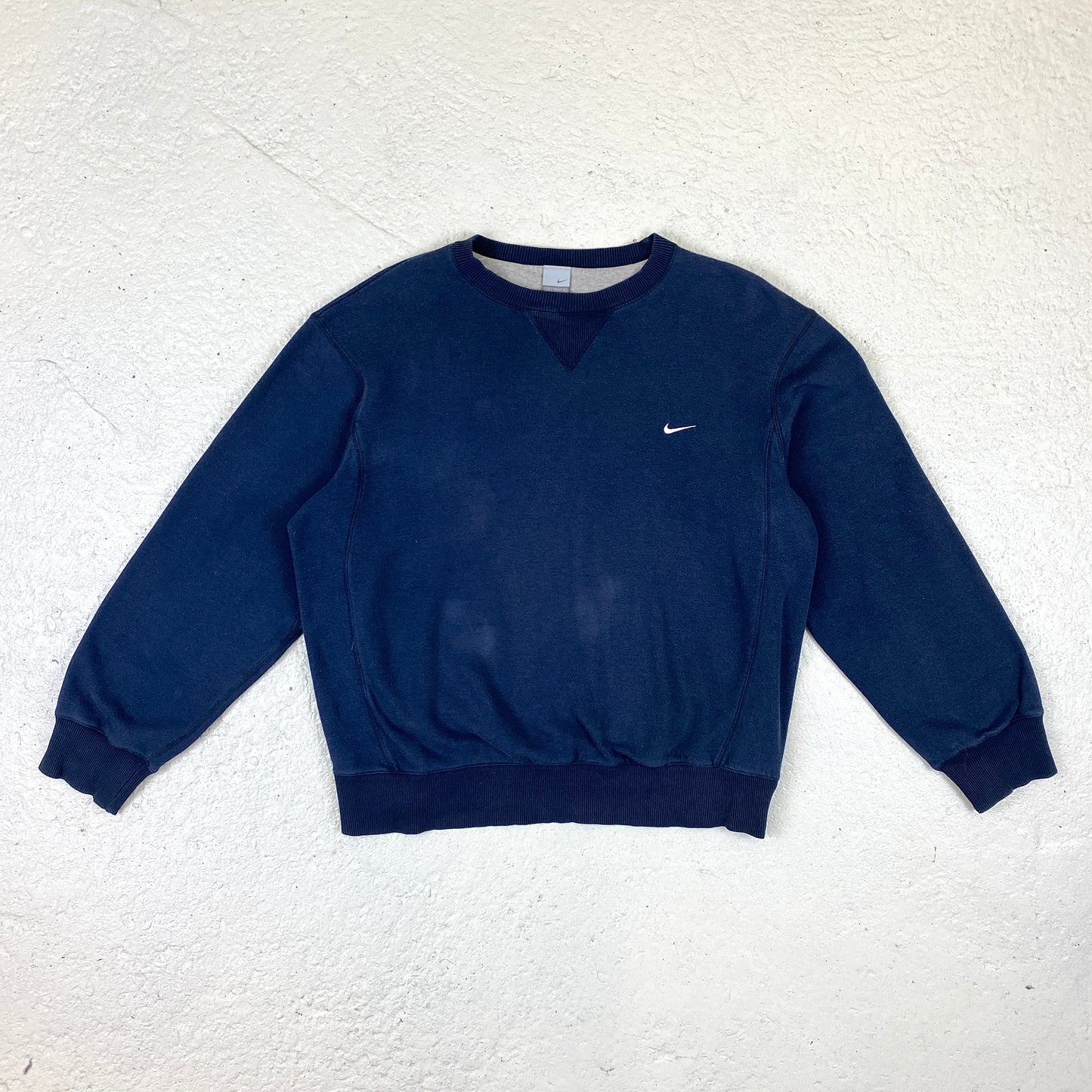 Nike heavyweight embroidered sweater (L)