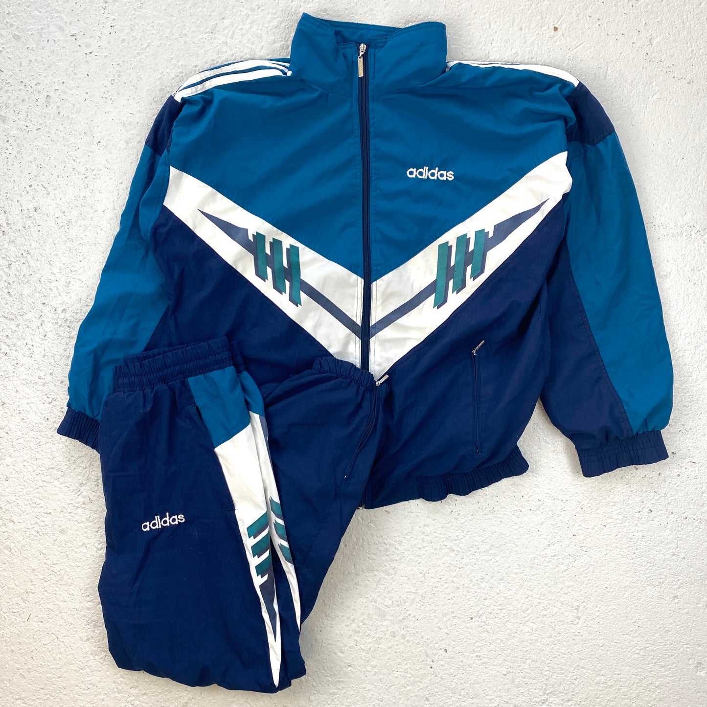 Adidas RARE tracksuit (L)