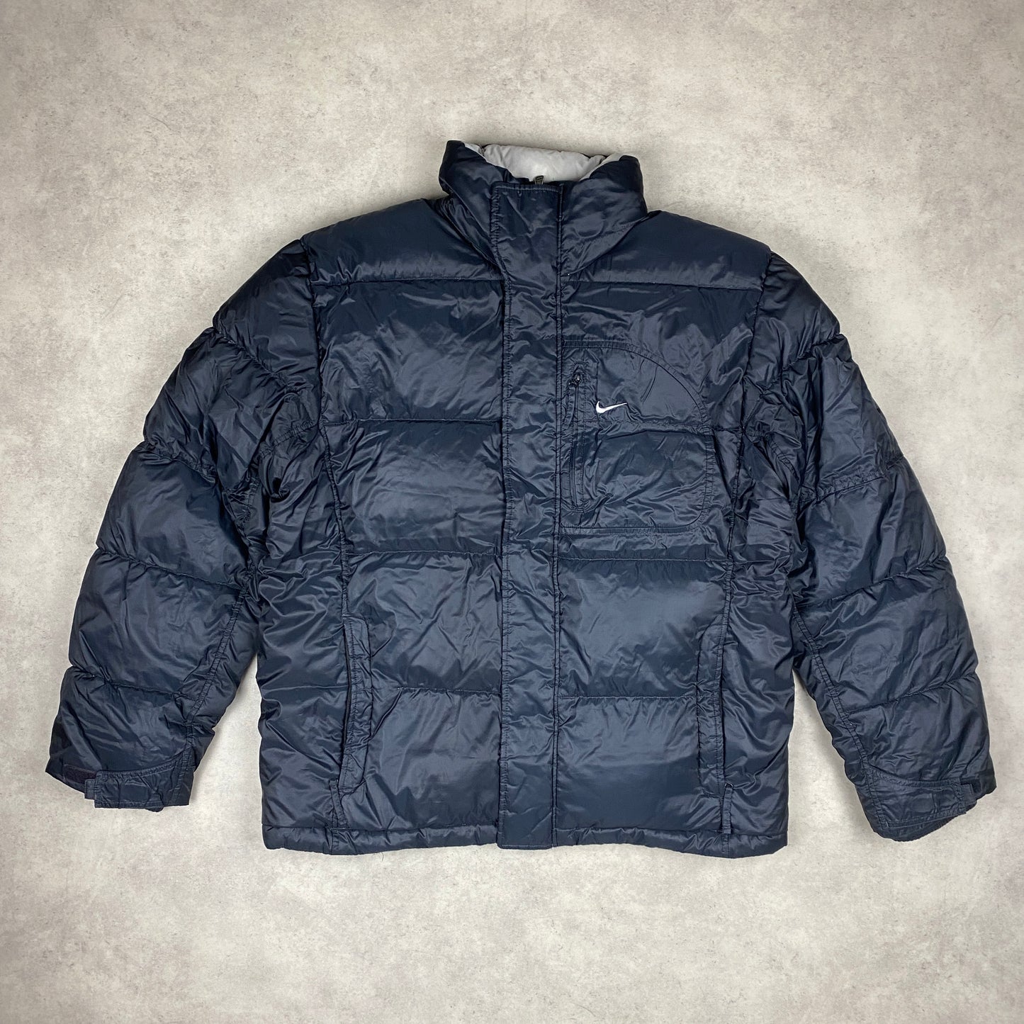 Nike puffer jacket (L)