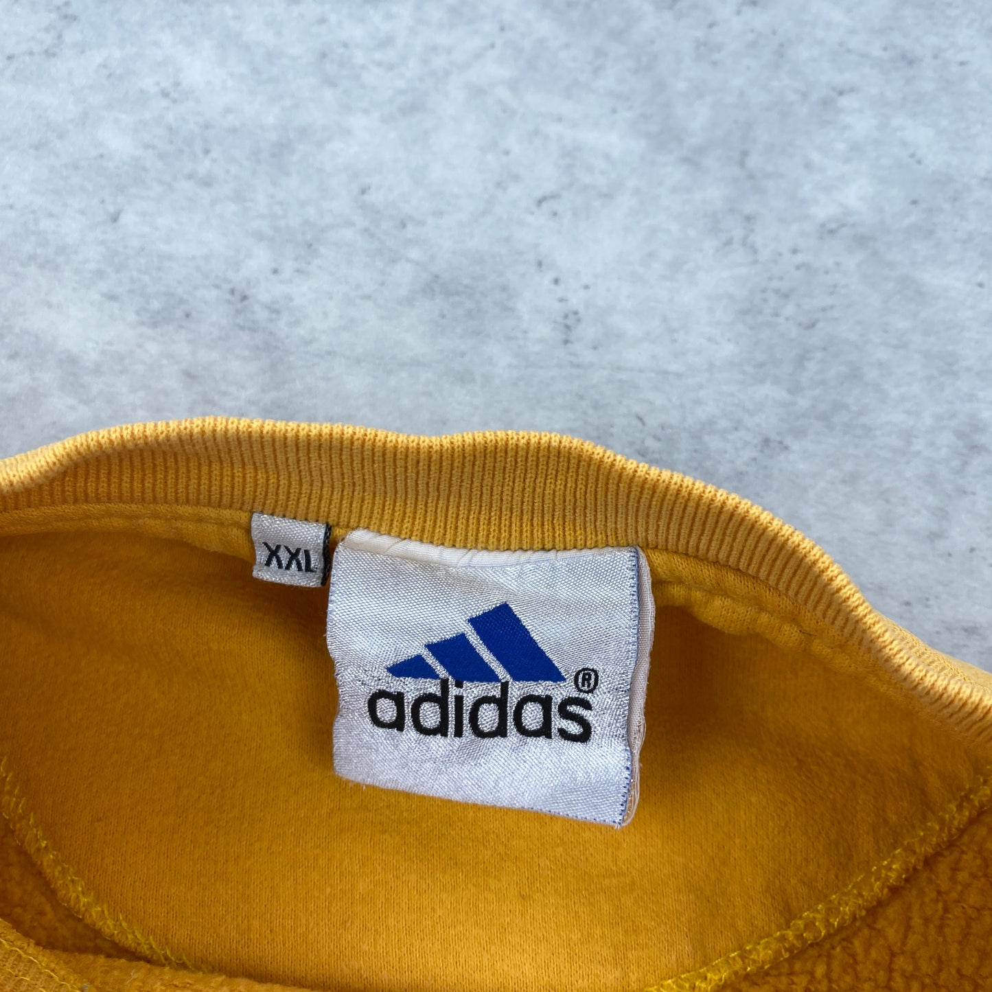 Adidas RARE heavyweight sweater (L)