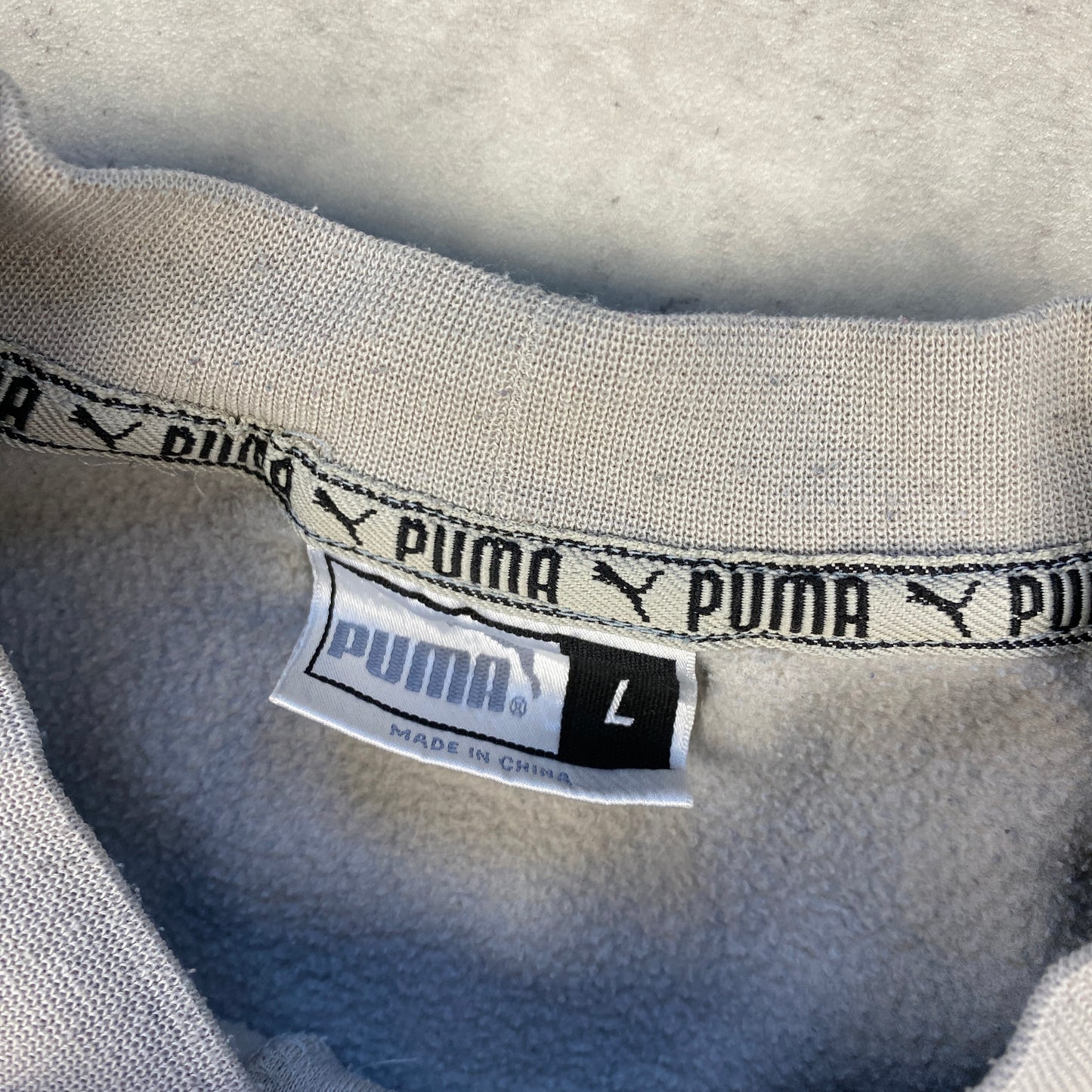 Puma sweater (L)