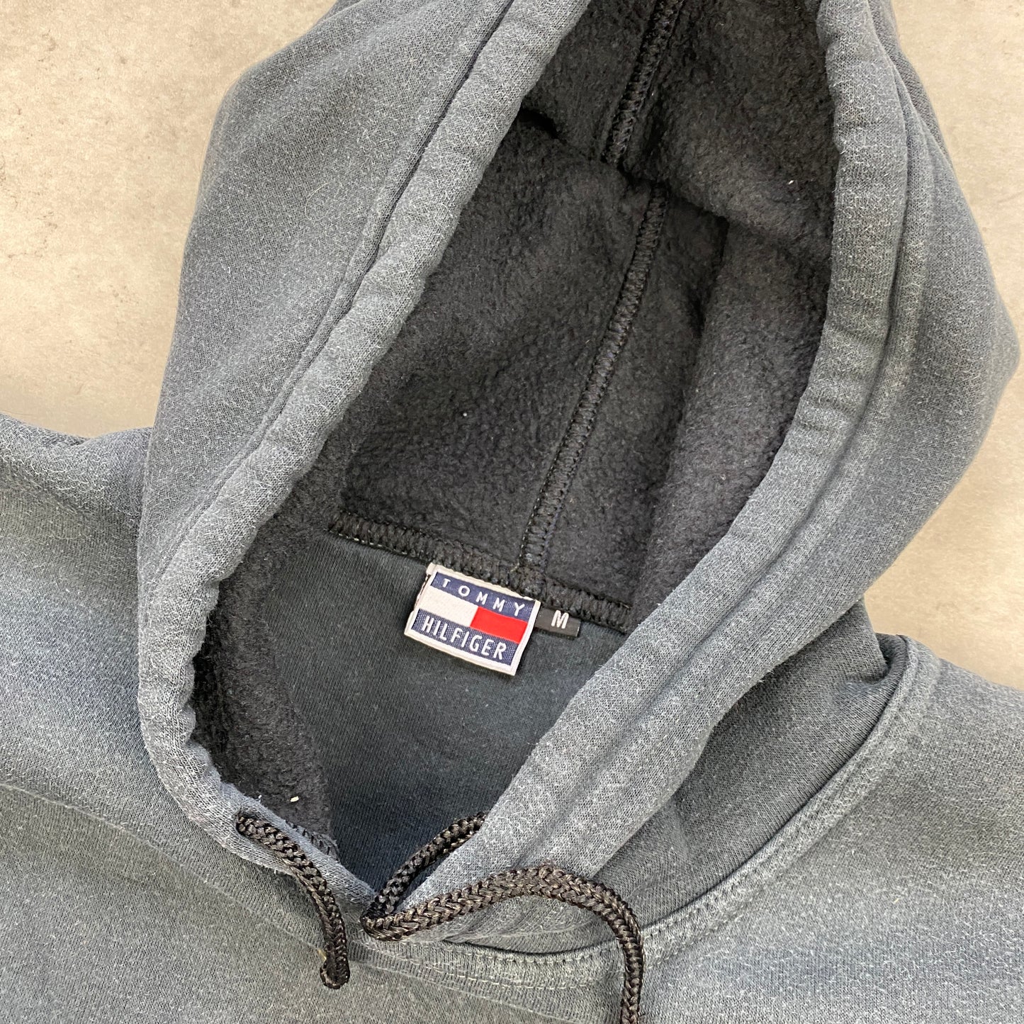 Tommy Hilfiger RARE heavyweight hoodie (M)