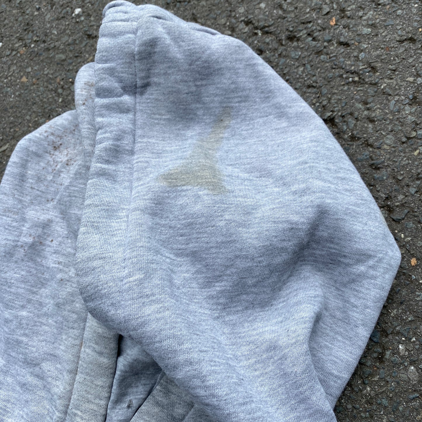 Adidas embroidered center logo hoodie (XL)