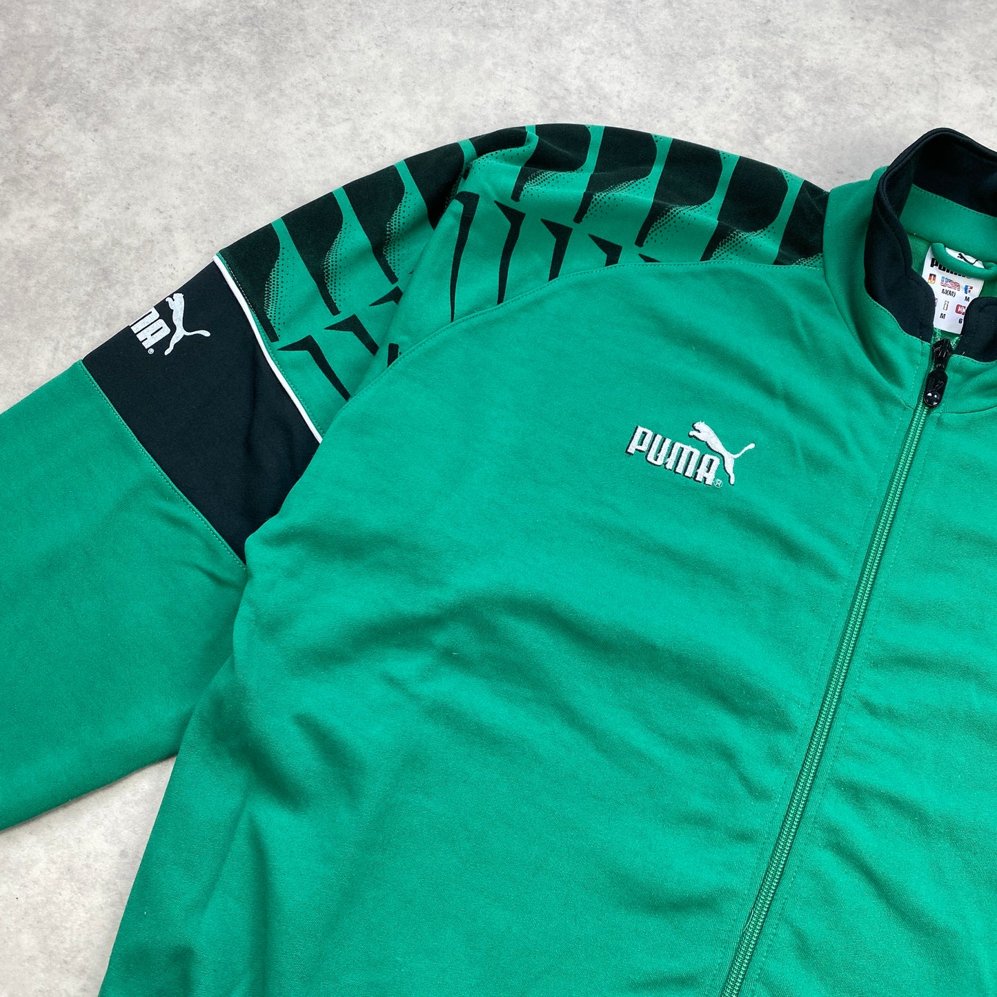 Puma RARE track jacket (L)