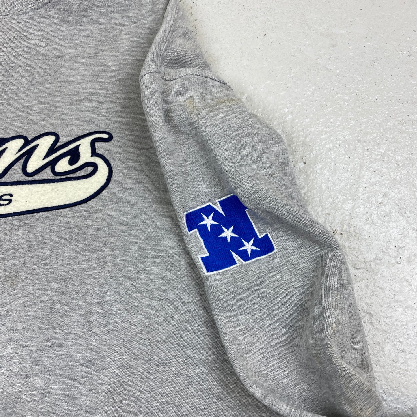 Rams embroidered sweater (L-XL)