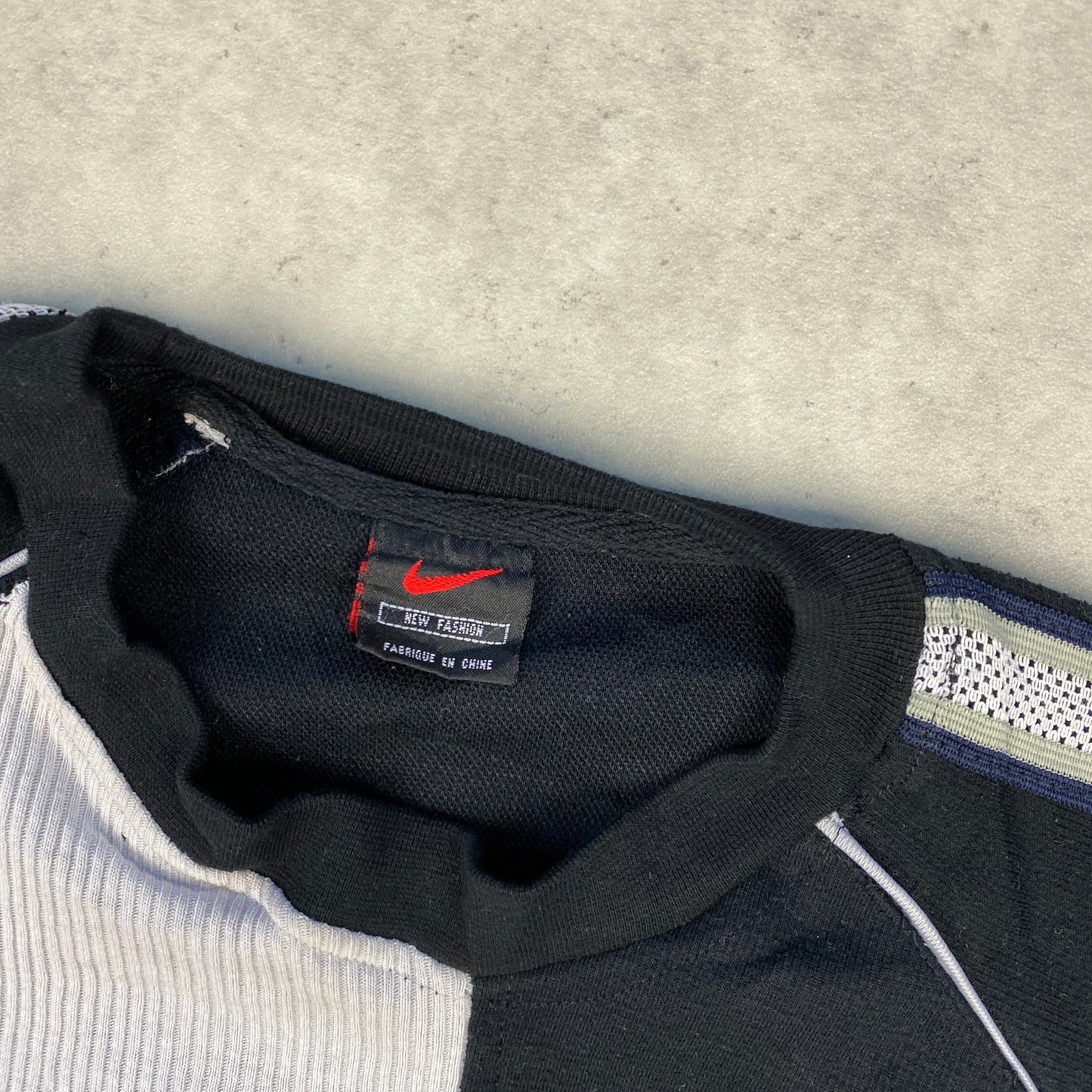 Nike RARE heavyweight sweater (S-M)
