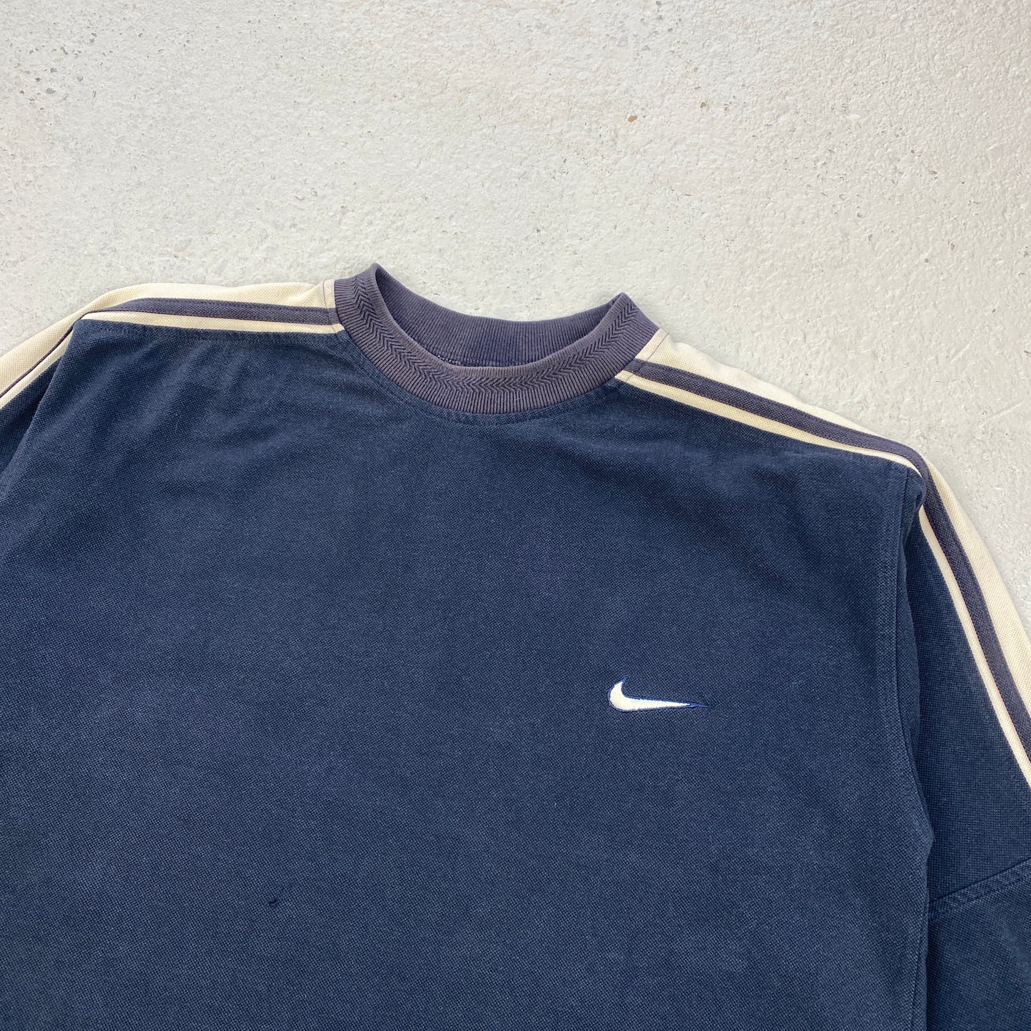 Nike RARE heavyweight sweater (M-L)
