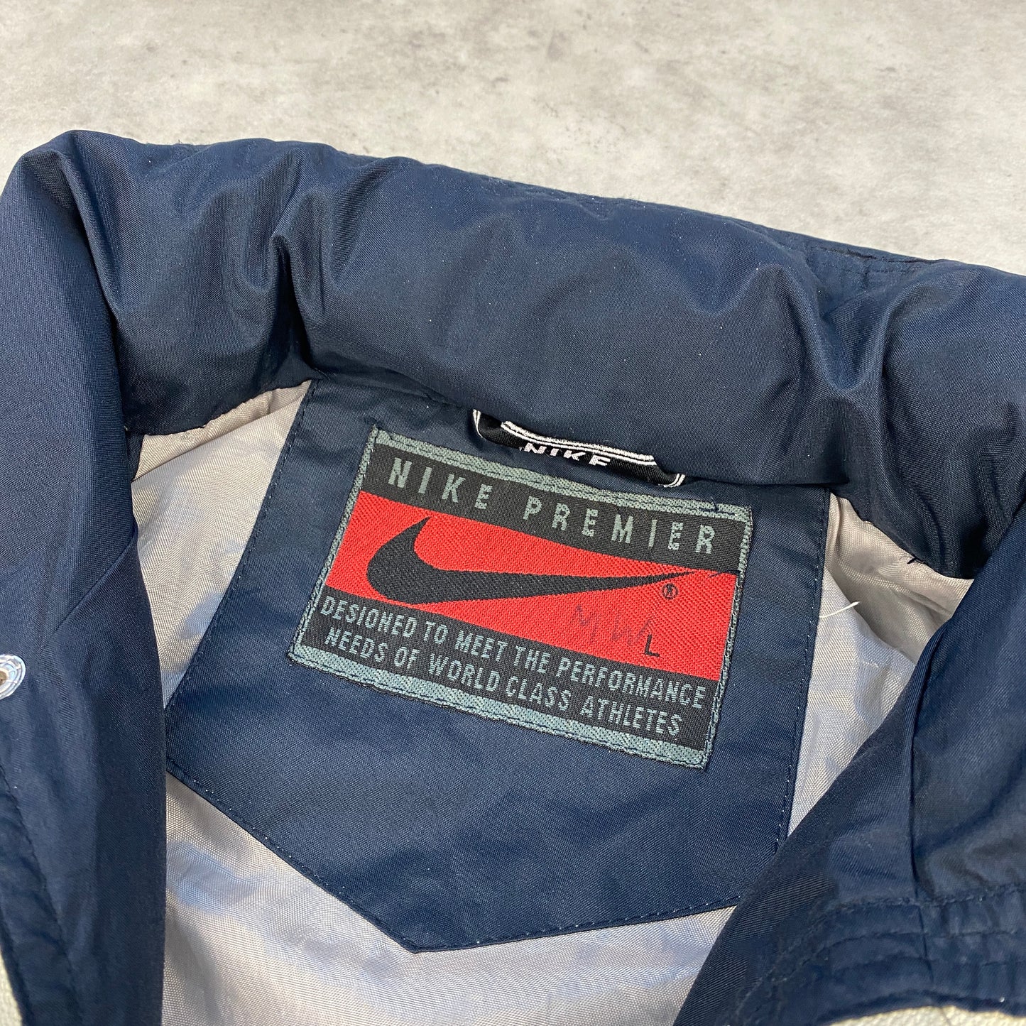 Nike RARE jacket (L)