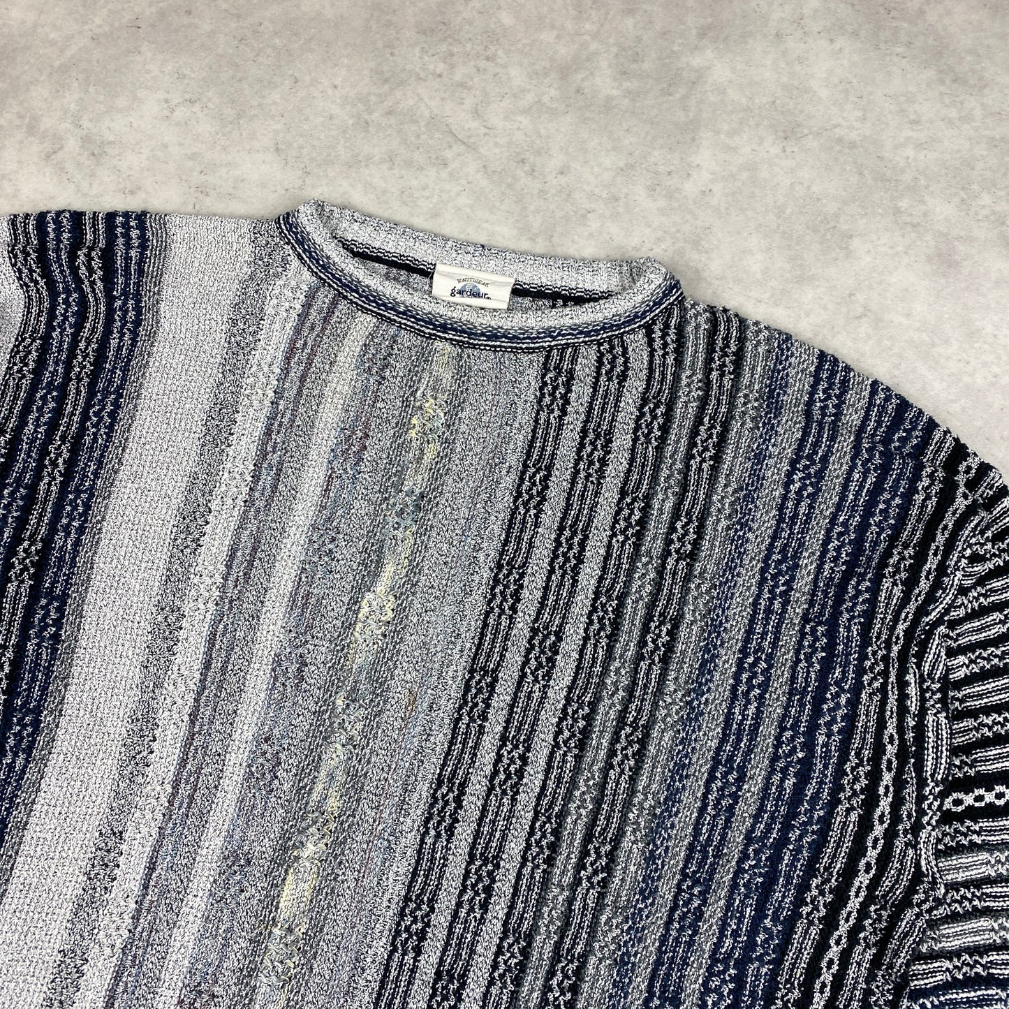 VTG knit sweater (L-XL)