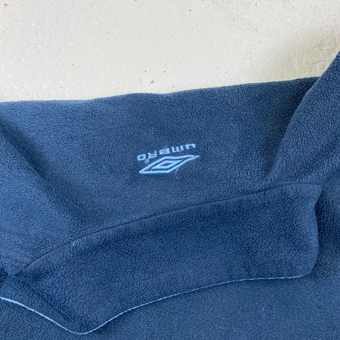 Umbro RARE 1/4 zip fleece sweater (L)