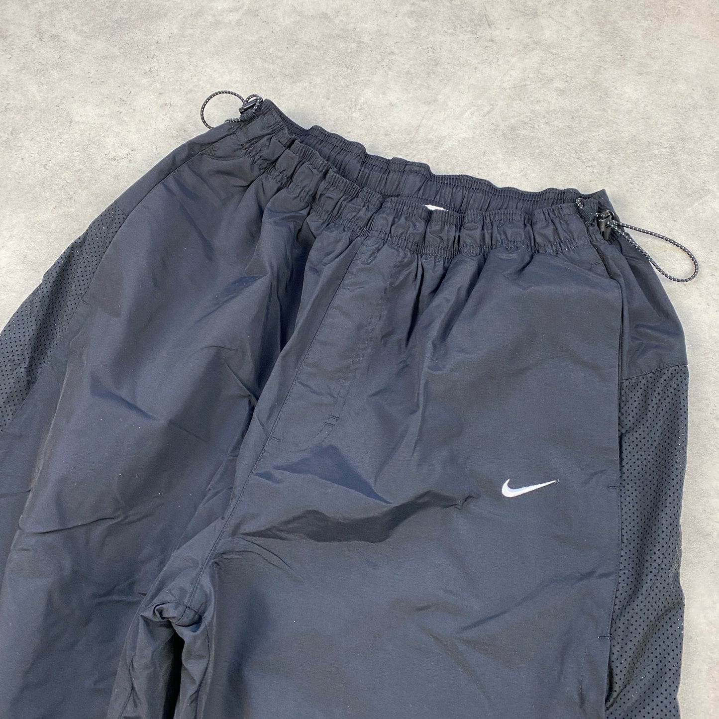 Nike track pants (L)