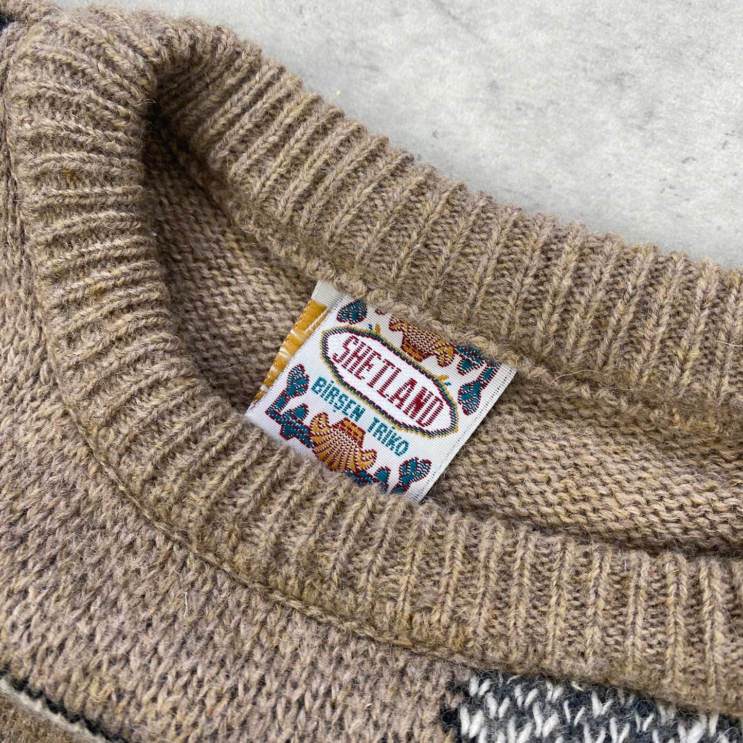 Vintage knit sweater (L)