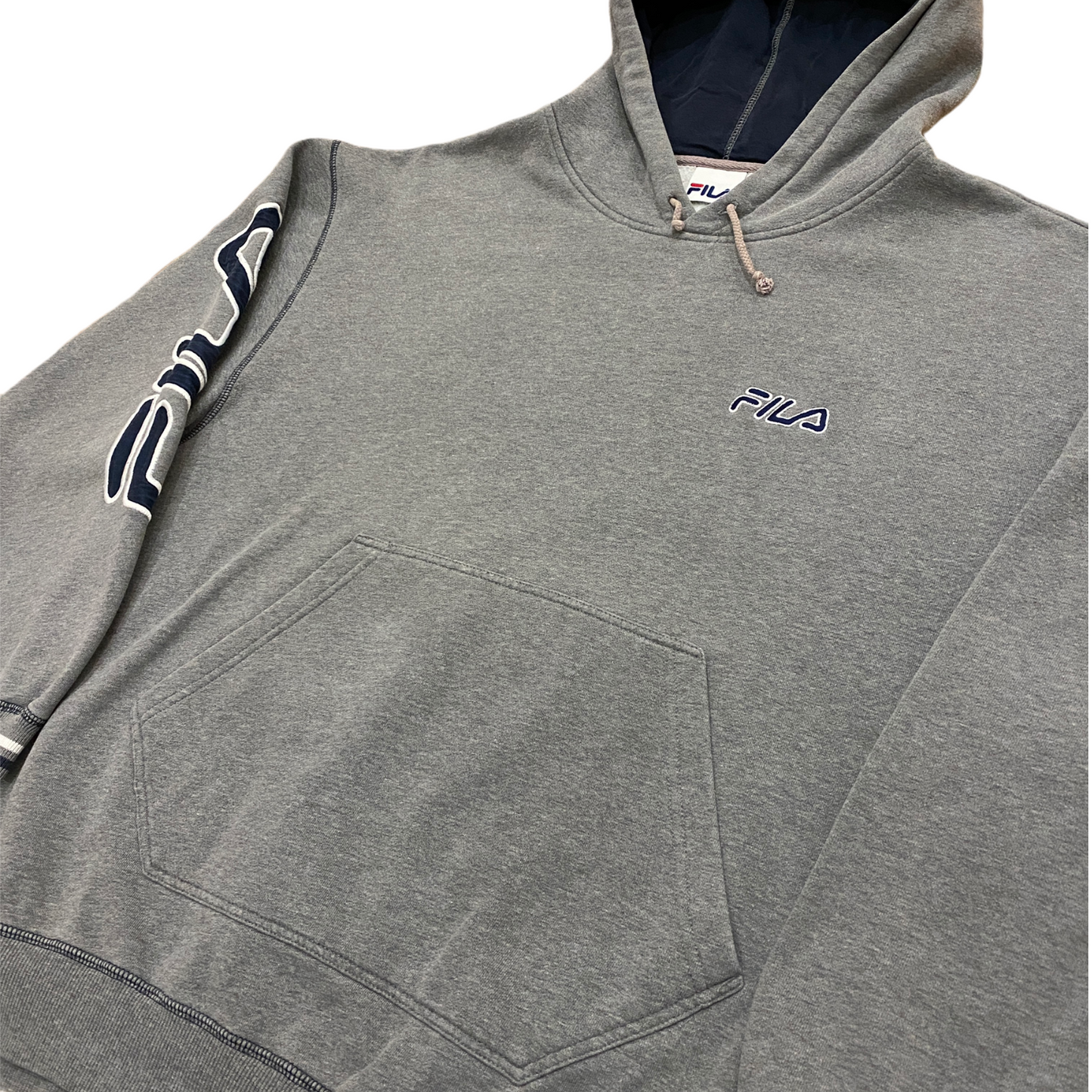 Fila embroidered hoodie (XL)